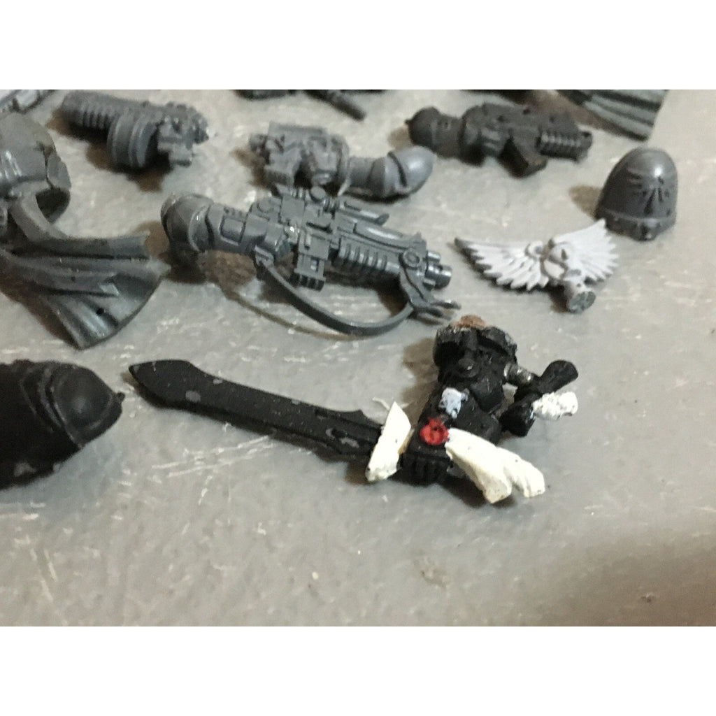 A20115 WARHAMMER 40K SPACE MARINES DARK BLOOD ANGELS BLACK TEMPLARS BITS LOT