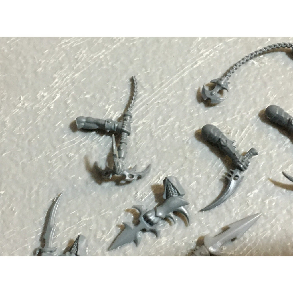 A23450 WARHAMMER FANTASY DARK ELVES BITS LOT ARMS SPEARS SWORDS GAMES WORKSHOP