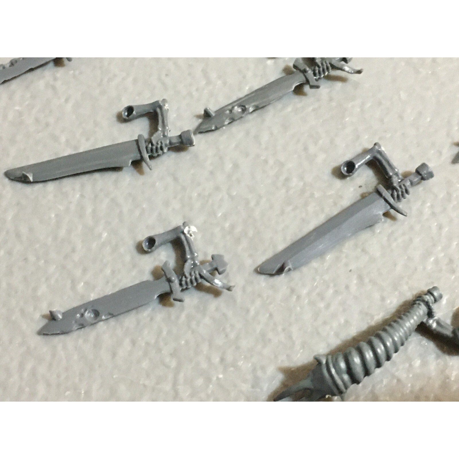 A23415 WARHAMMER FANTASY VAMPIRE COUNTS BITS LOT SKELETON WIGHT SWORD ARMS GW