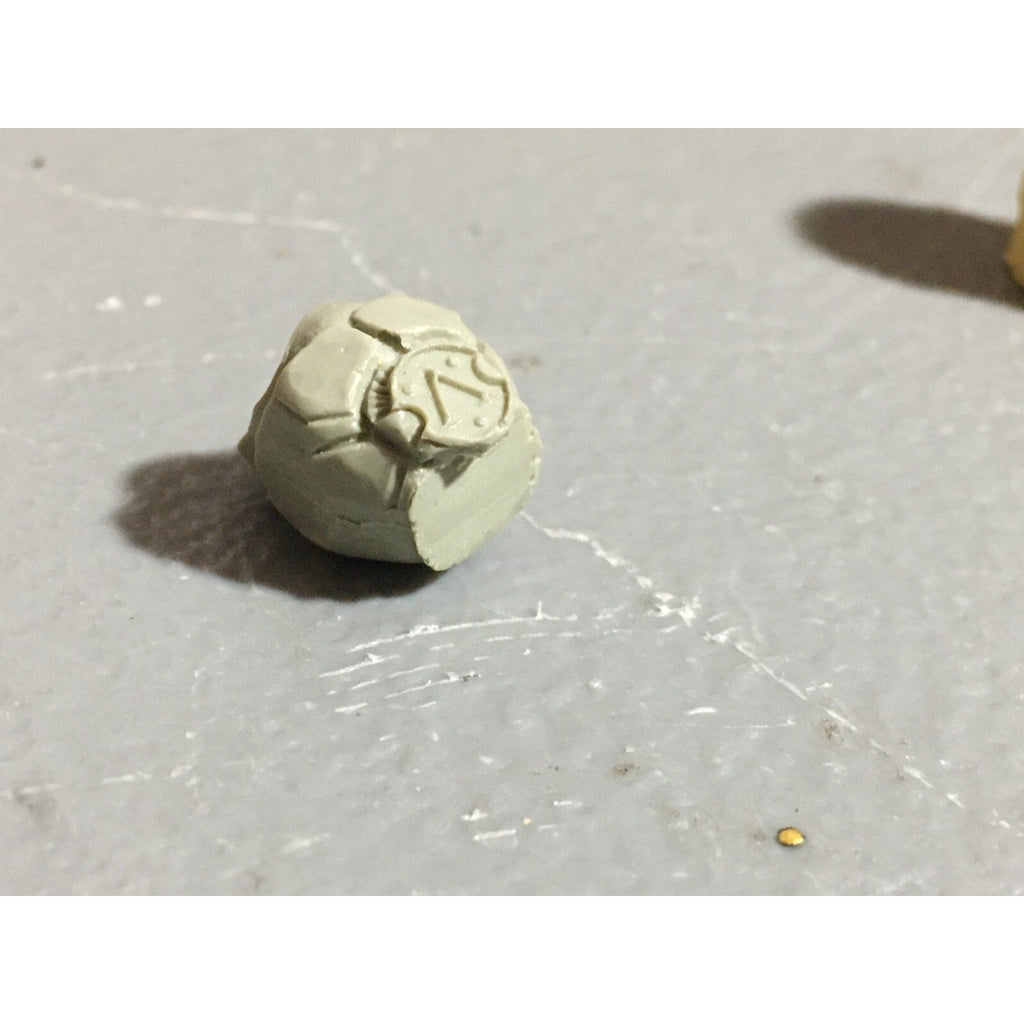 A22428 WARHAMMER 40K FORGEWORLD MIXED BITS LOT BARRELS WORLD EATER SHOULDER PADS
