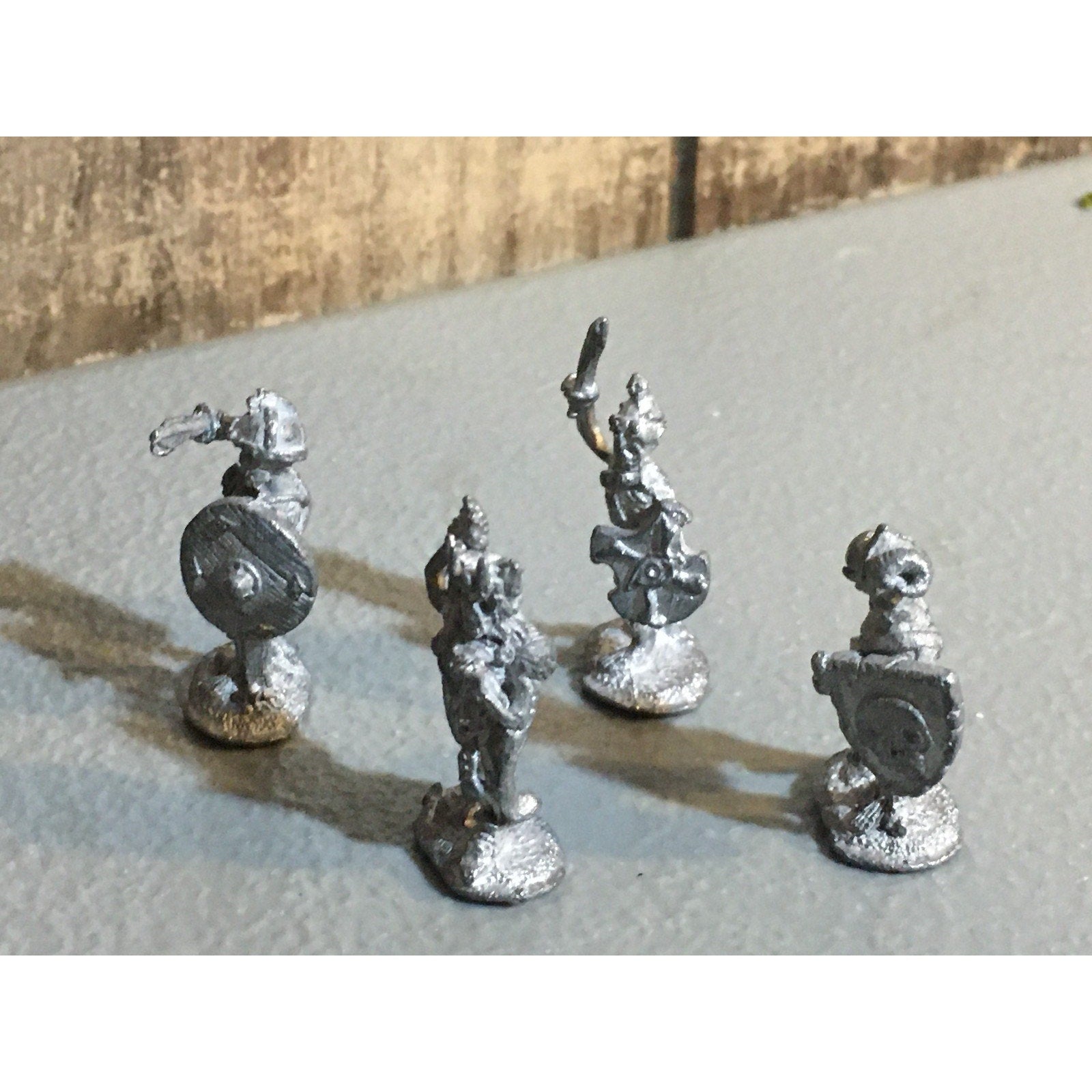 A34010 GRENADIER MINIATURES METAL FANTASY SKELETON LOT UNDEAD WARRIOR TABLETOP