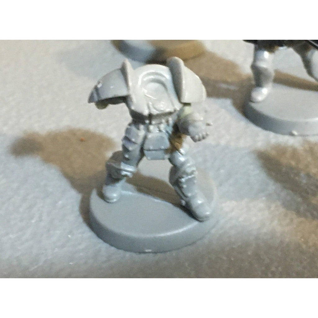 A30065 UNKNOWN TABLE TOP SCI-FI POWER ARMOR SOLDIERS 11 PK INCOMPLETE WAR GAMES