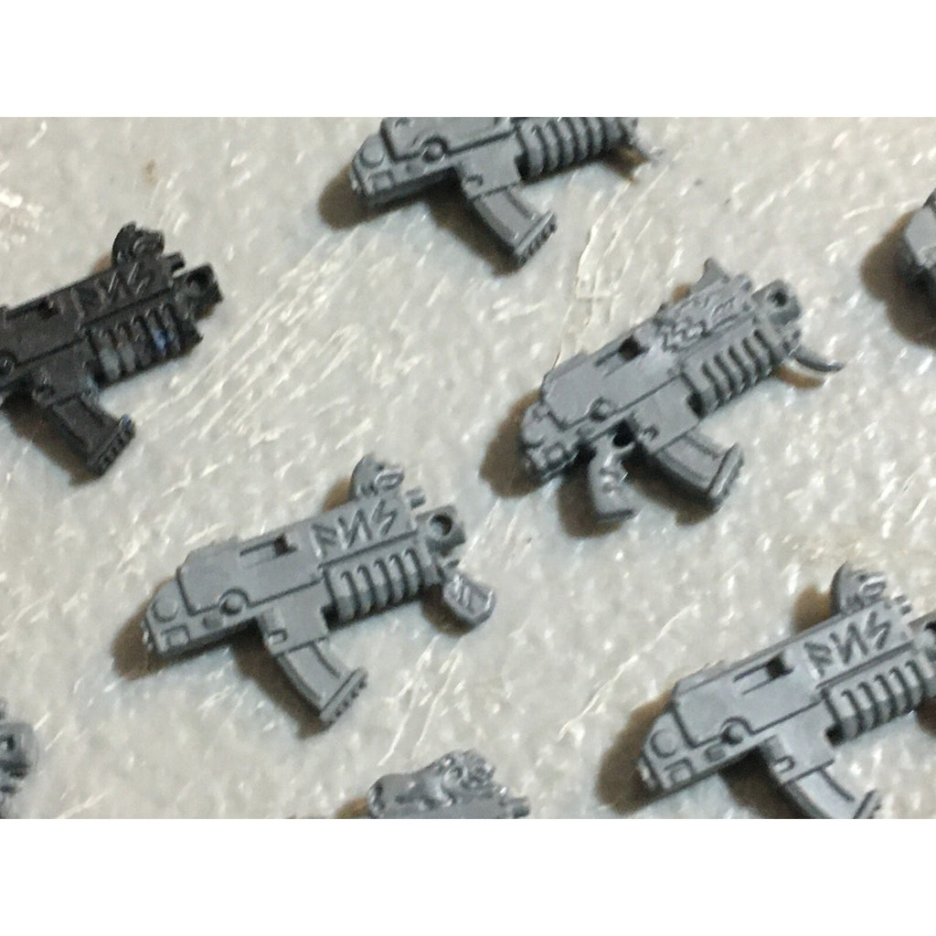 A22991 WARHAMMER 40K SPACE MARINES WOLVES BITS LOT BOLTERS GW