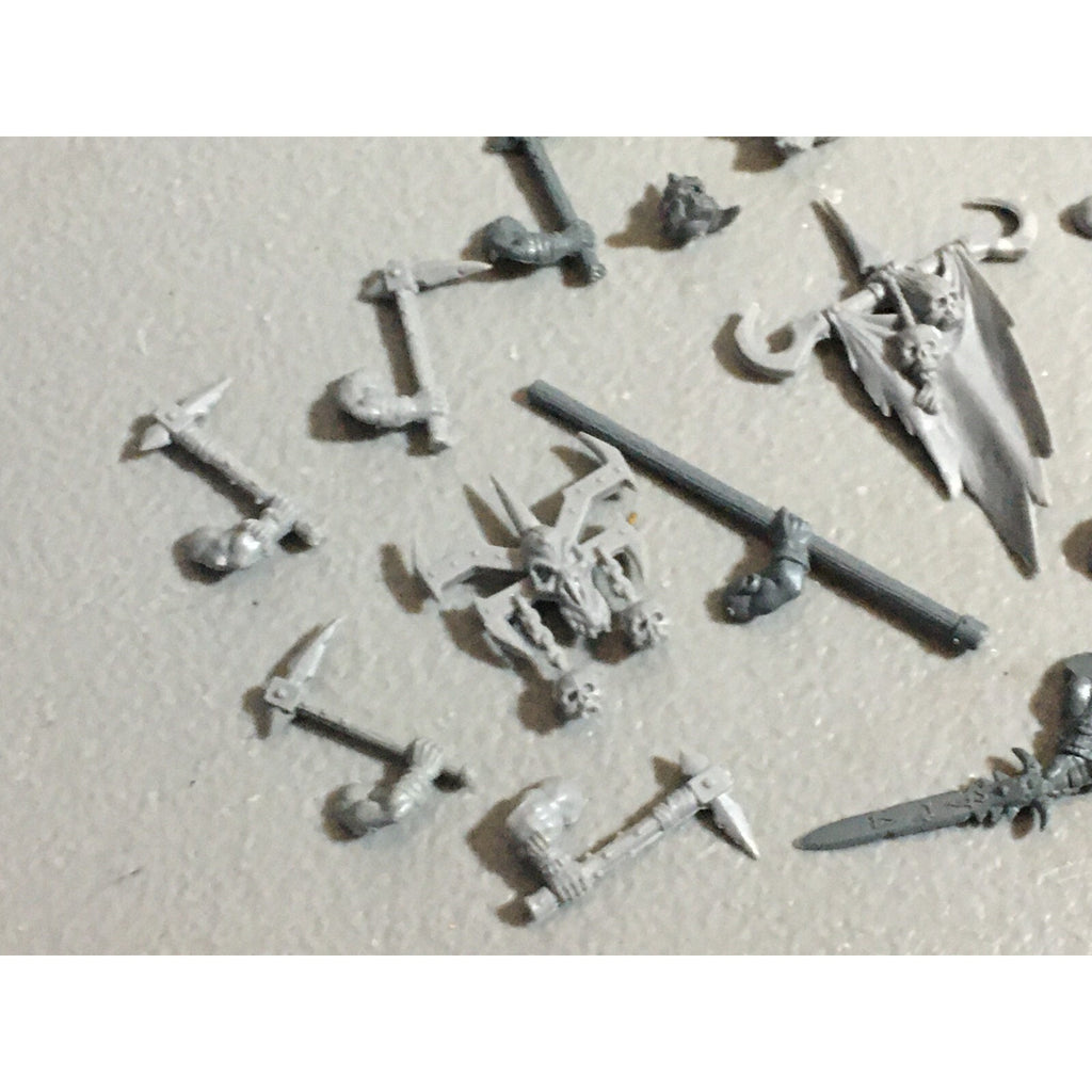 A22190 WARHAMMER FANTASY CHAOS MORTALS BITS LOT MIXED MARAUDER COMMAND & ARMS GW