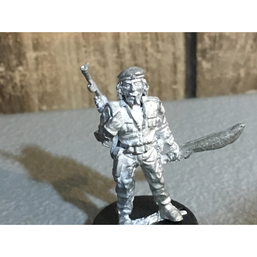 A32861 UNKNOWN METAL MINIATURES HUMAN 4 PK ADVENTURER WARRIOR SCOUT