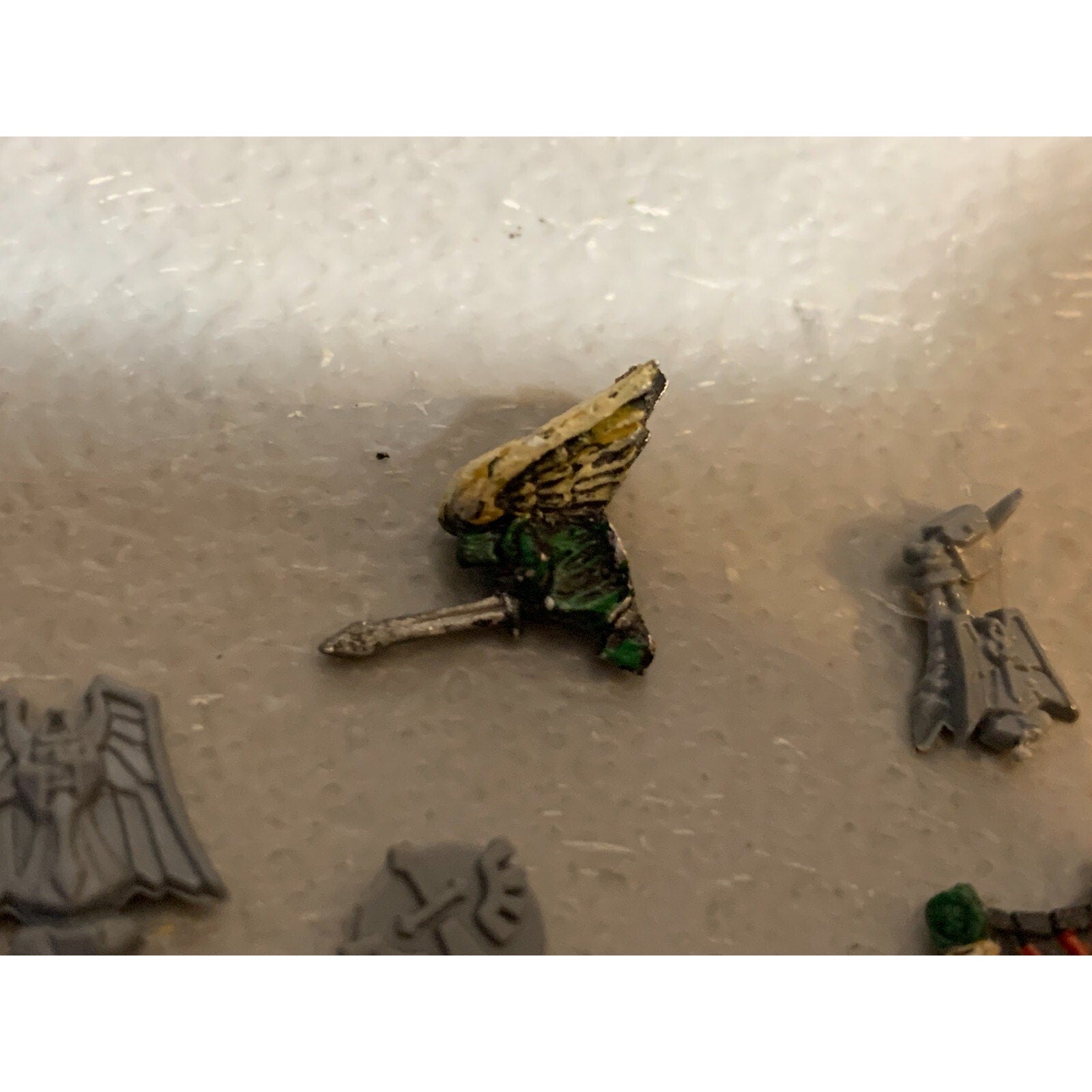 A23303 WARHAMMER 40K SPACE MARINES DARK ANGELS BITS LOT TERMINATOR HEADS 1 METAL