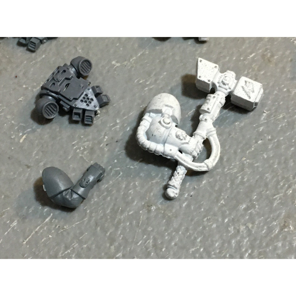 A27487 WARHAMMER 40K SPACE MARINES BITS LOT BACKPACKS TERMINATOR ARMS GW