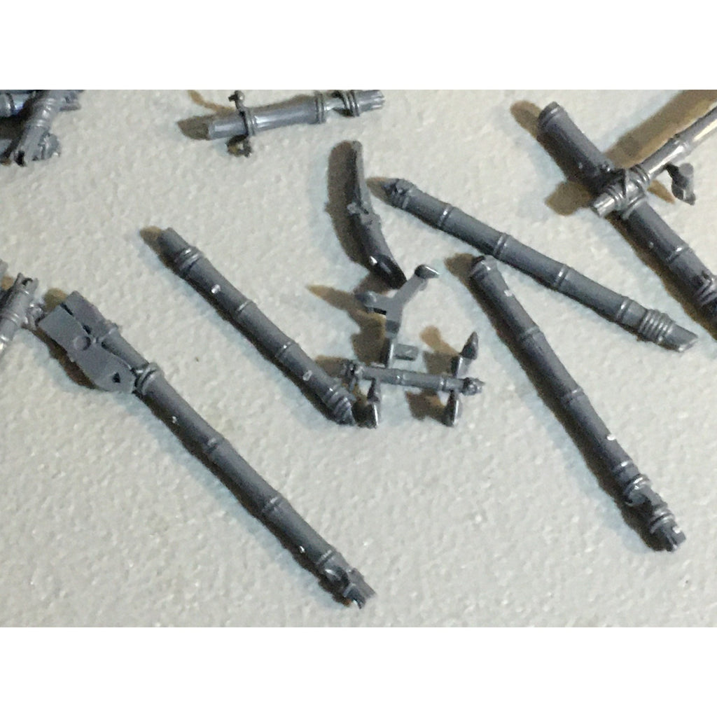 A32568 UNKNOWN MINIATURES PLASTIC BITS LOT FANTASY TERRAIN TREE BRIDGE PARTS GW