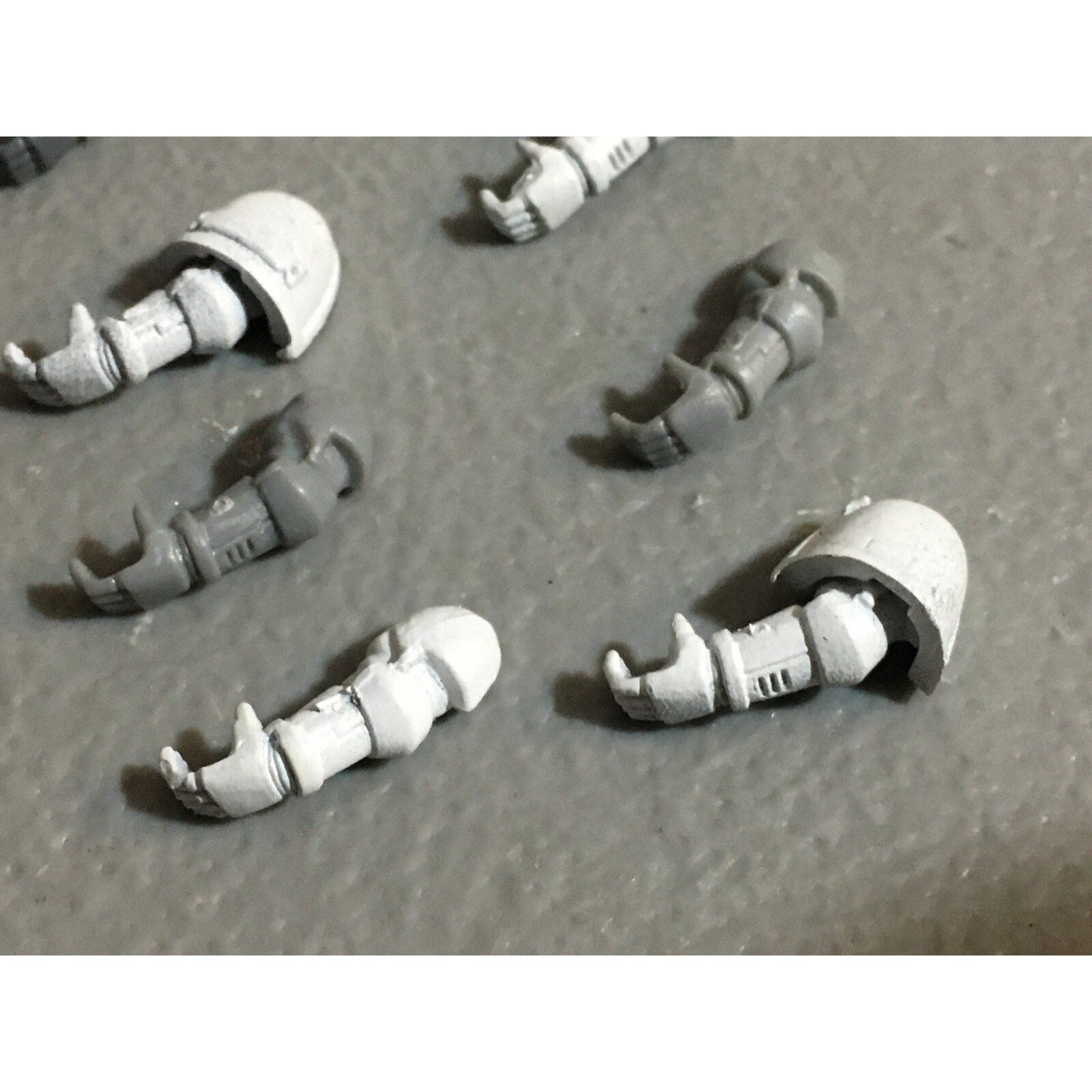 A22956 WARHAMMER 40K SPACE MARINES BITS LOT ARMS GAMES WORKSHOP GW