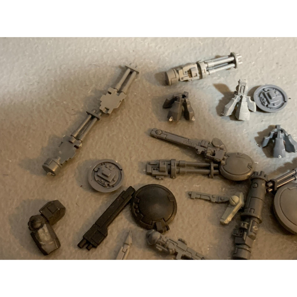 A23278 WARHAMMER 40K TAU EMPIRE BITS LOT DRONES GUNS CRISIS FEET GAMES GW
