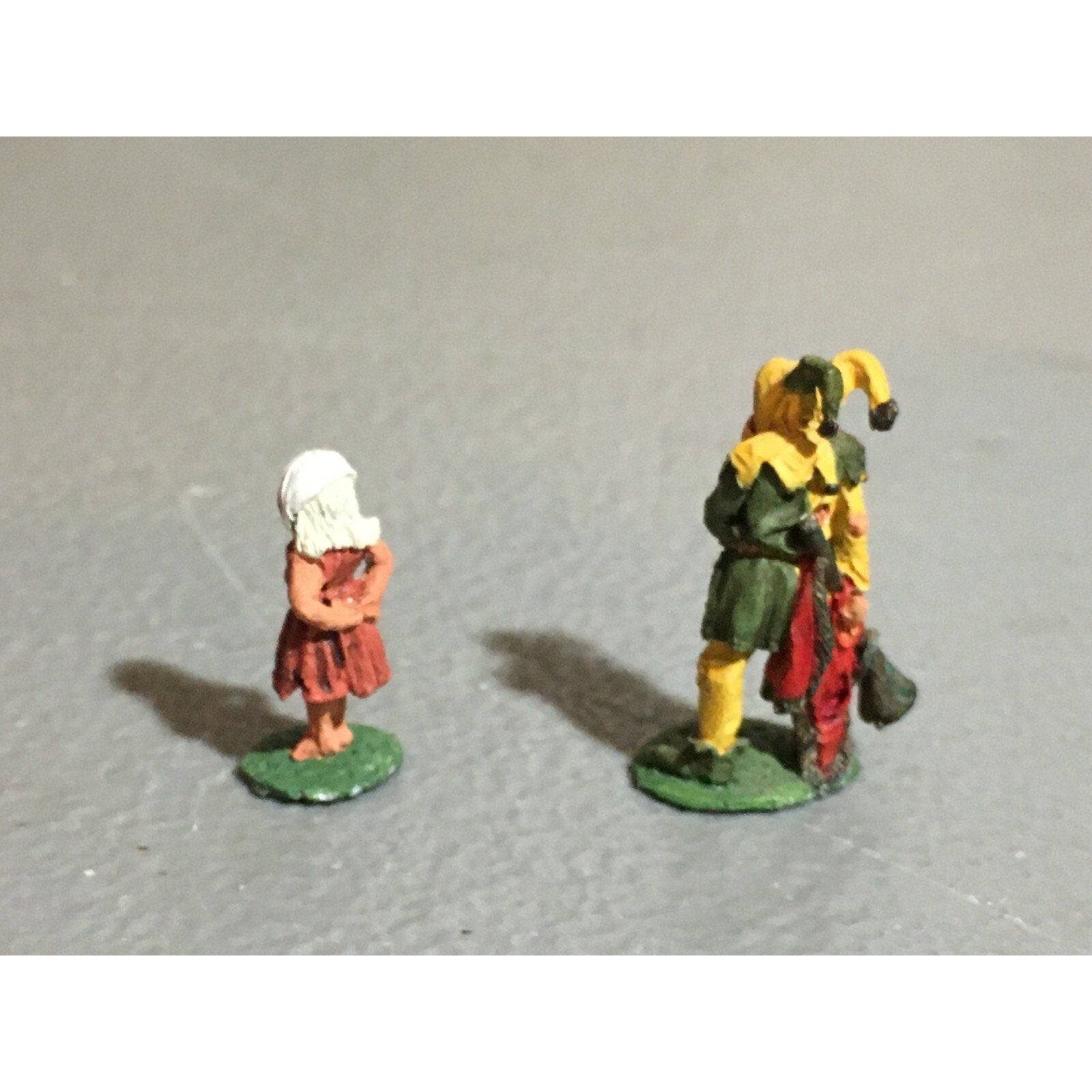 A9850 CITADEL PRE SLOTTA METAL RARE OOP PAINTED HUMAN JESTER & CHILD