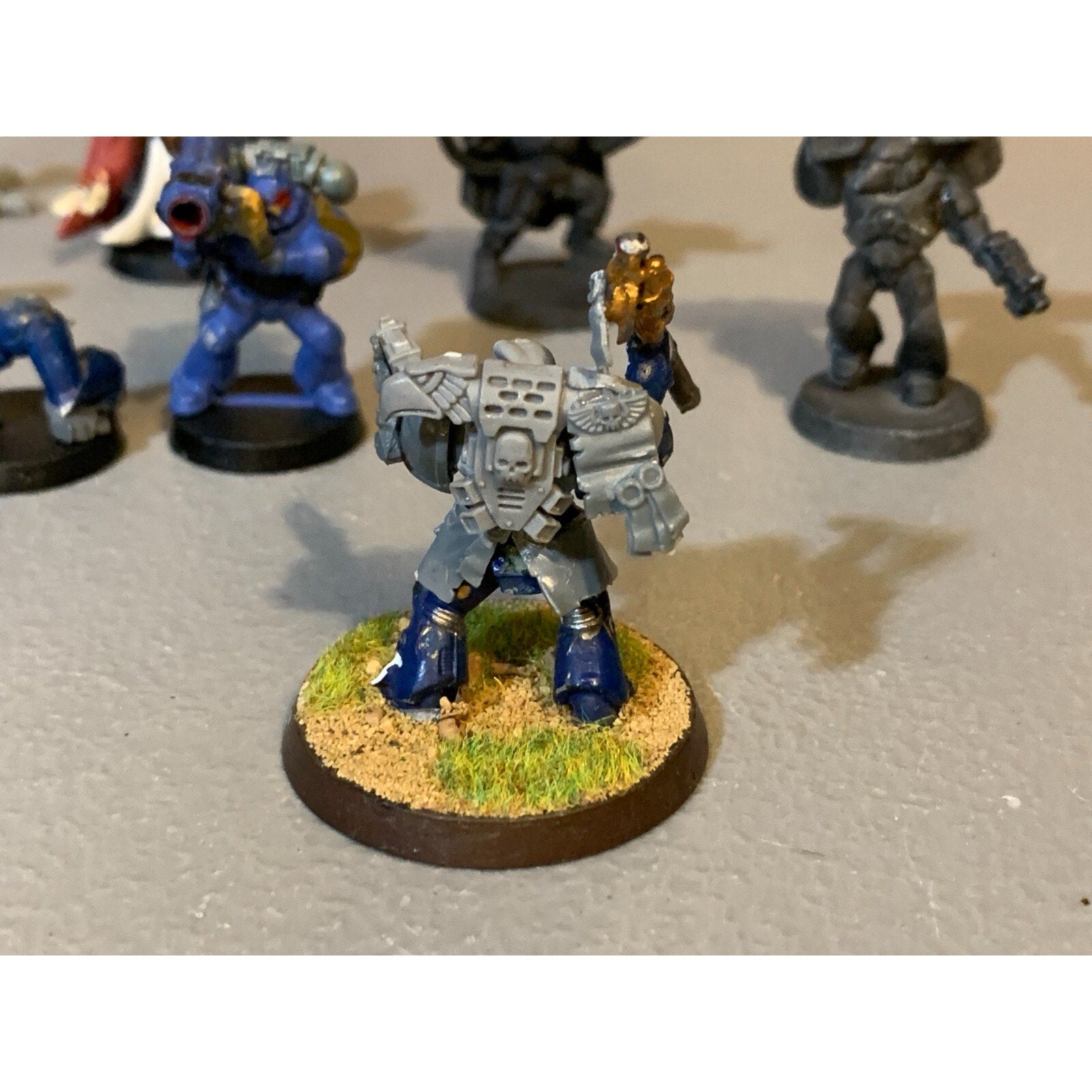 A23056 WARHAMMER 40K SPACE MARINES BITS LOT INCOMPLETE TERMINATOR TACTICAL