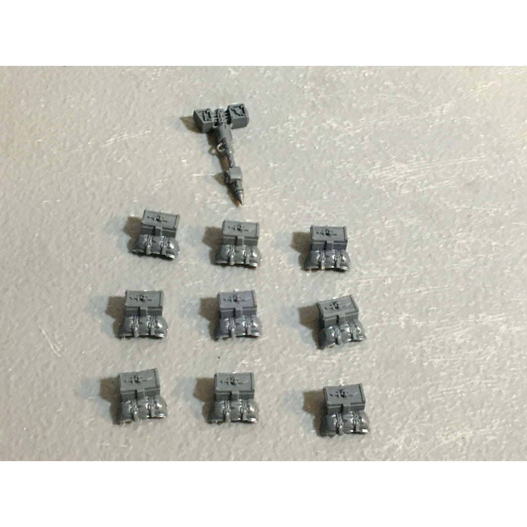 A29401 WARHAMMER 40K SPACE MARINES DARK ANGELS RAVENWING BIKE SADDLEBAG BITS LOT