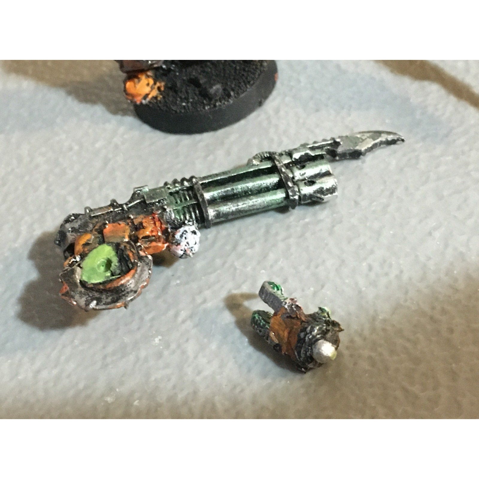 A24771 WARHAMMER 40K CHAOS SPACE MARINES METAL 2 PK TERMINATORS MISS LEFT ARMS