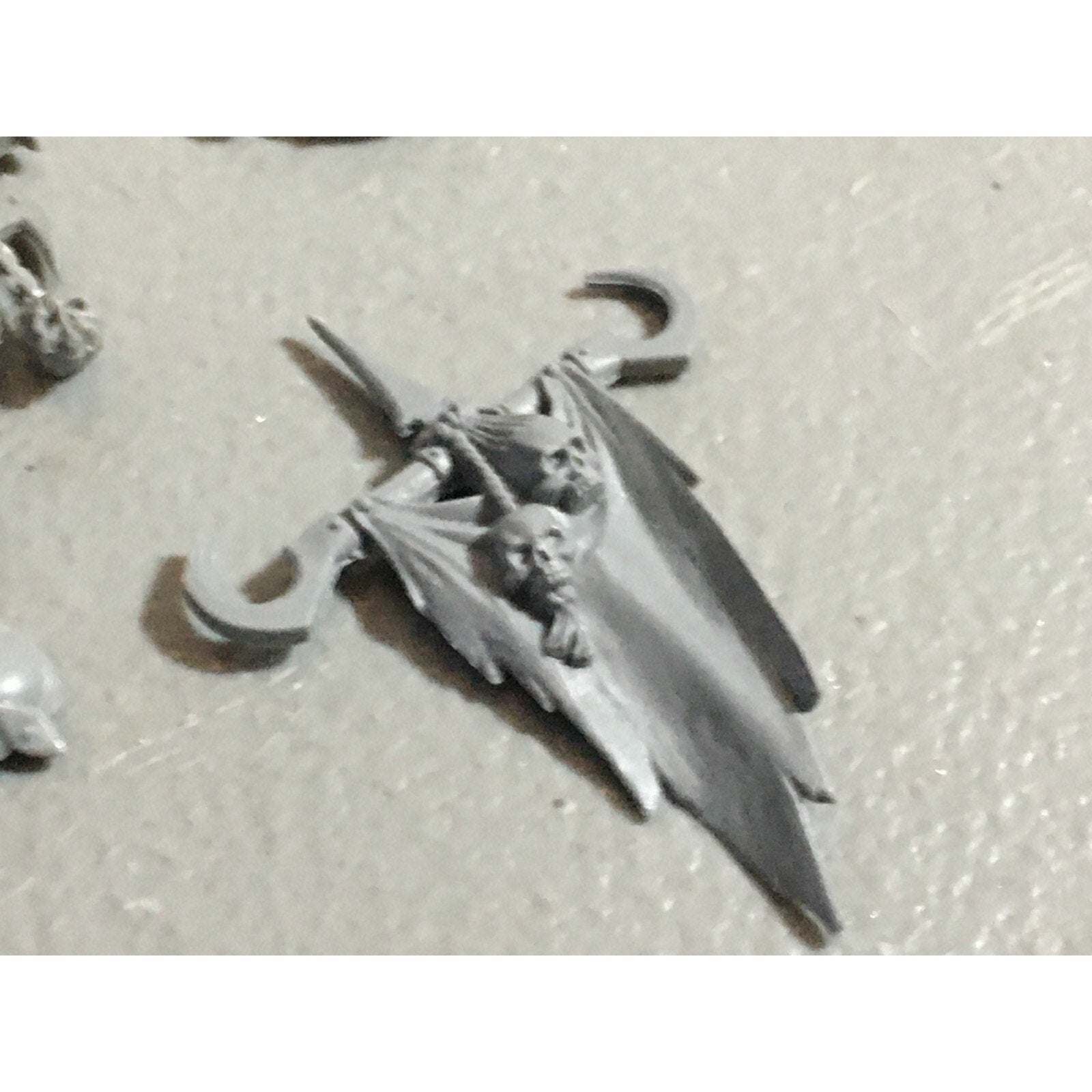 A22179 WARHAMMER FANTASY CHAOS MORTALS BITS LOT MIXED MARAUDER COMMAND & ARMS GW