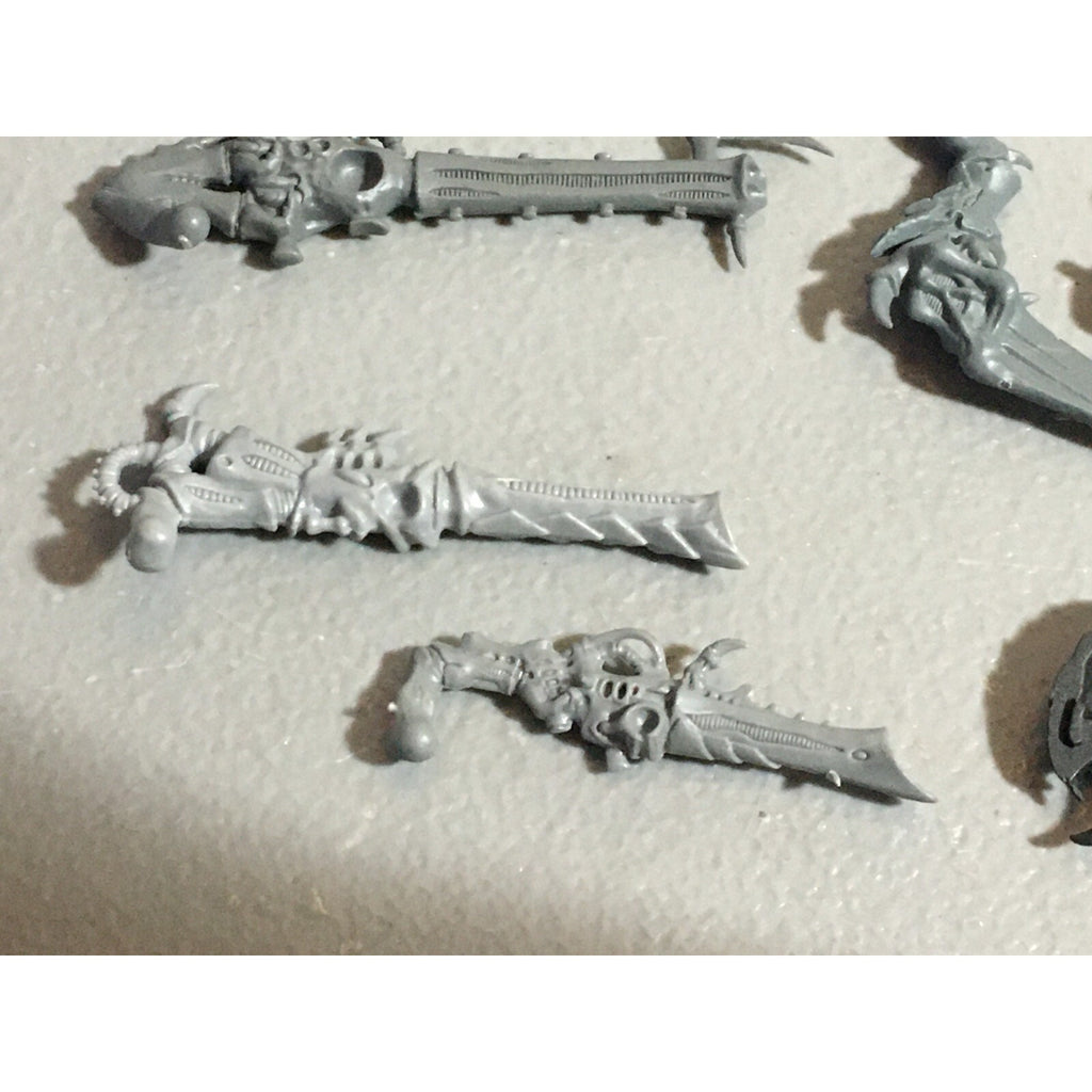 A22313 WARHAMMER 40K TYRANIDS BITS LOT MIXED GAMES WORKSHOP GW