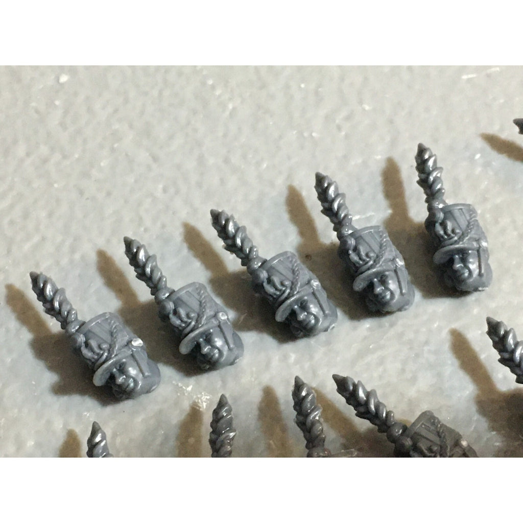 A23033 WARGAMES ATLANTIC HEADS NAPOLEONIC FANCY HATS & GASMASK MM BITS LOT MINIS