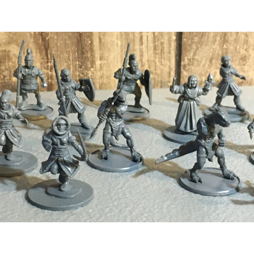 A30070 WARLORD GAMES UNKNOWN MIXED LOT SOLDIERS TOWNSFOLK LIZARDMEN INCOMPLETE