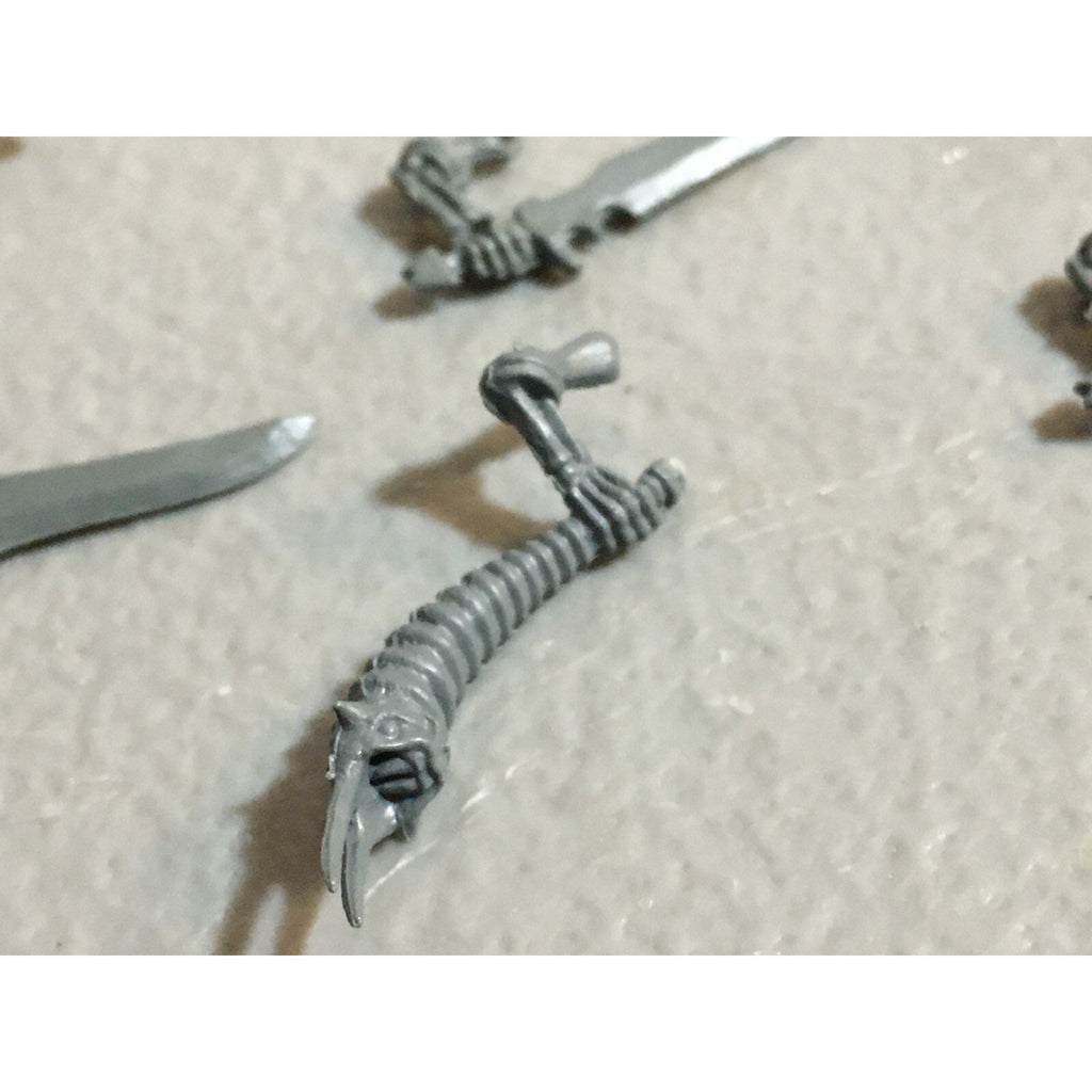 A23417 WARHAMMER FANTASY VAMPIRE COUNTS BITS LOT SKELETON WIGHT SWORD AXE ARM GW