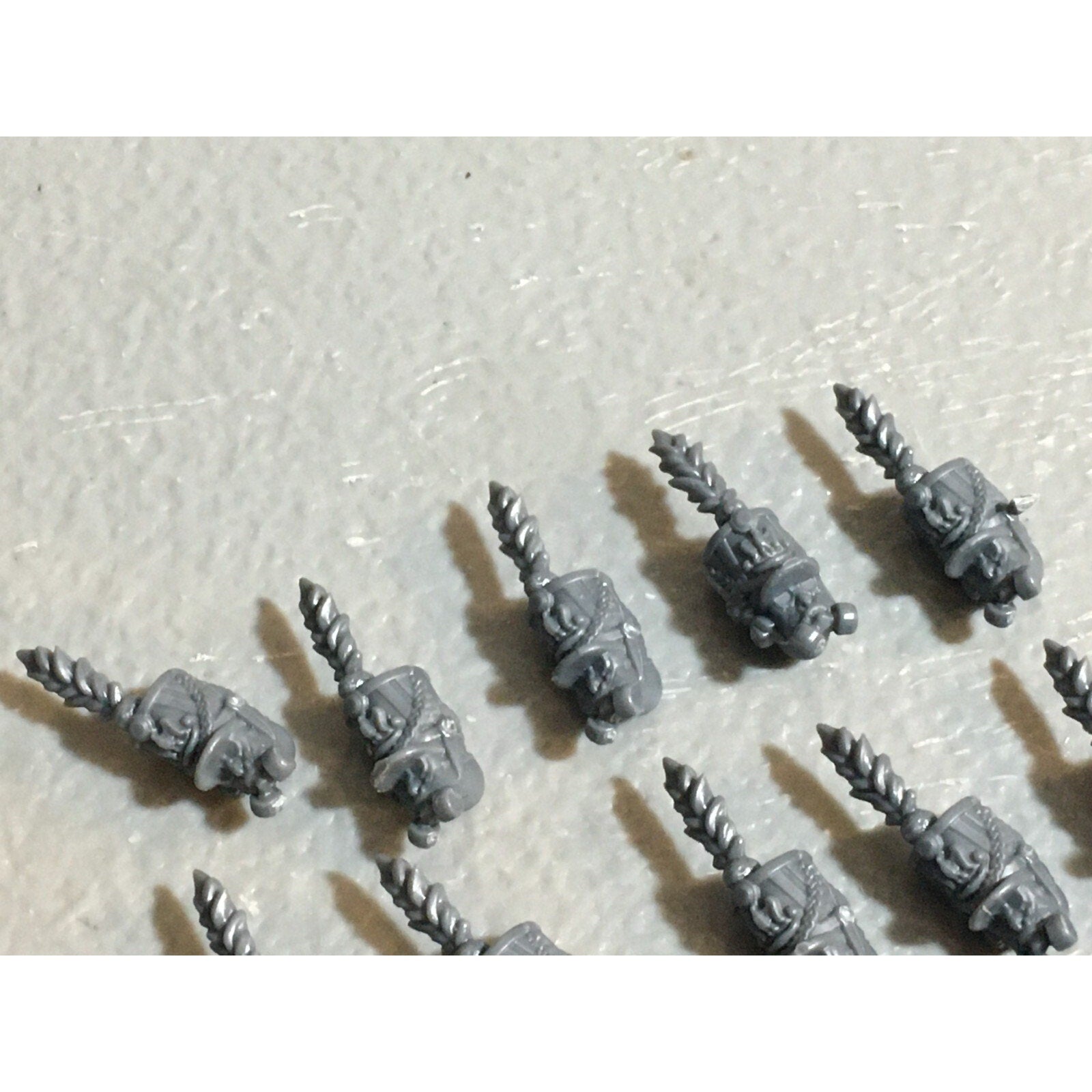 A23033 WARGAMES ATLANTIC HEADS NAPOLEONIC FANCY HATS & GASMASK MM BITS LOT MINIS