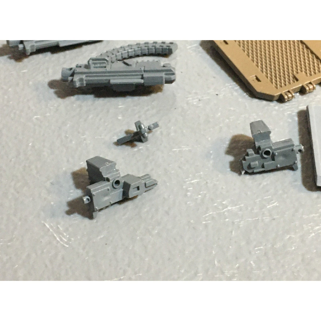 A24519 WARHAMMER 40K SPACE MARINES BITS LOT TANK RHINO RAZORBACK LAND RAIDER