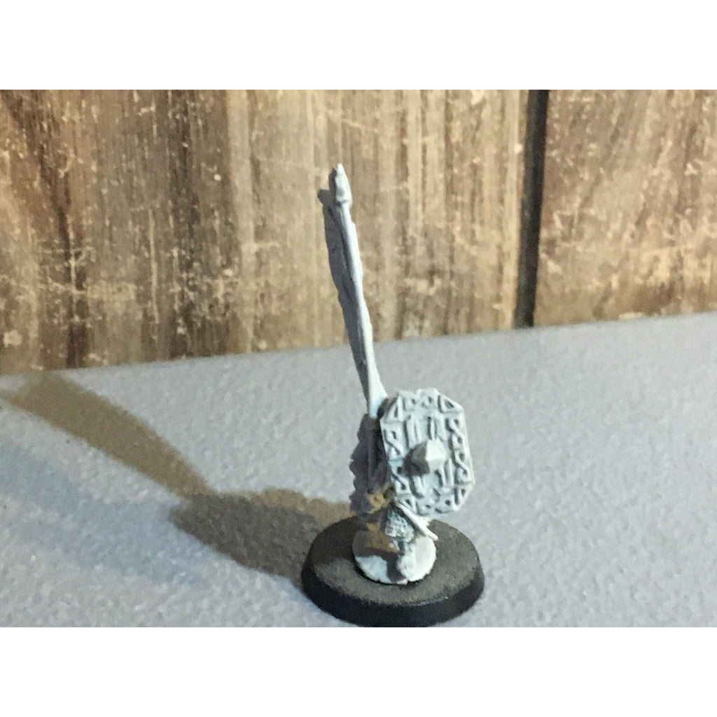 A30027 LOTR LORD OF THE RINGS GAMES WORKSHOP DWARF HERALD BANNER BEARER FINECAST