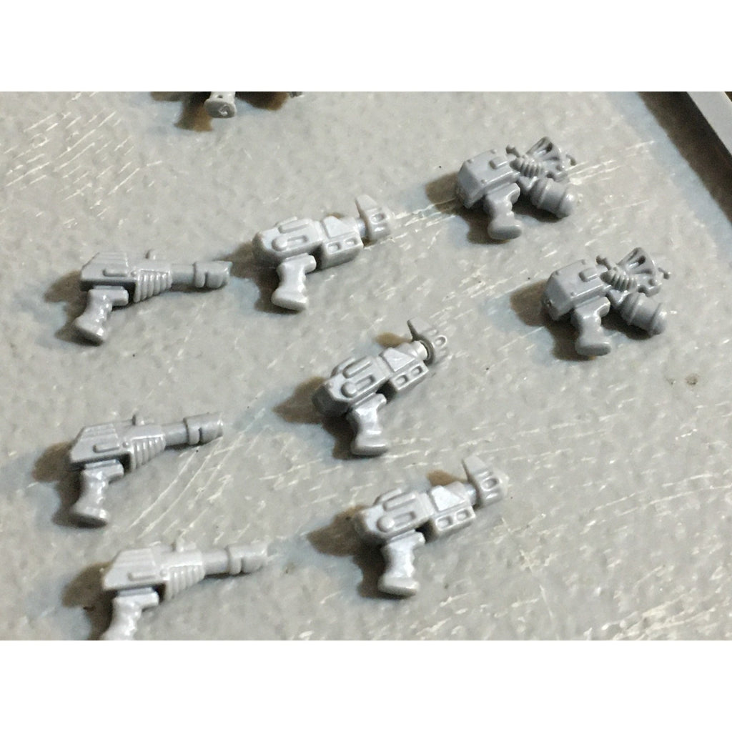 A33593 WARHAMMER 40K MIXED BITS LOT ROGUE TRADER PISTOLS GUNS GW