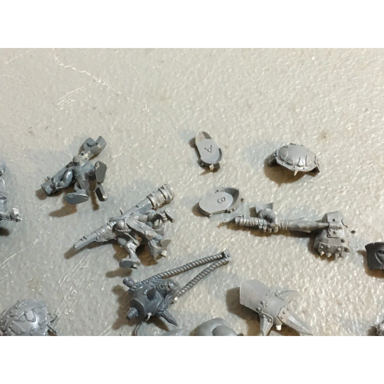 A20127 WARHAMMER FANTASY AOS OGRE KINGDOMS MANEATERS BITS LOT ARM GAMES WORKSHOP