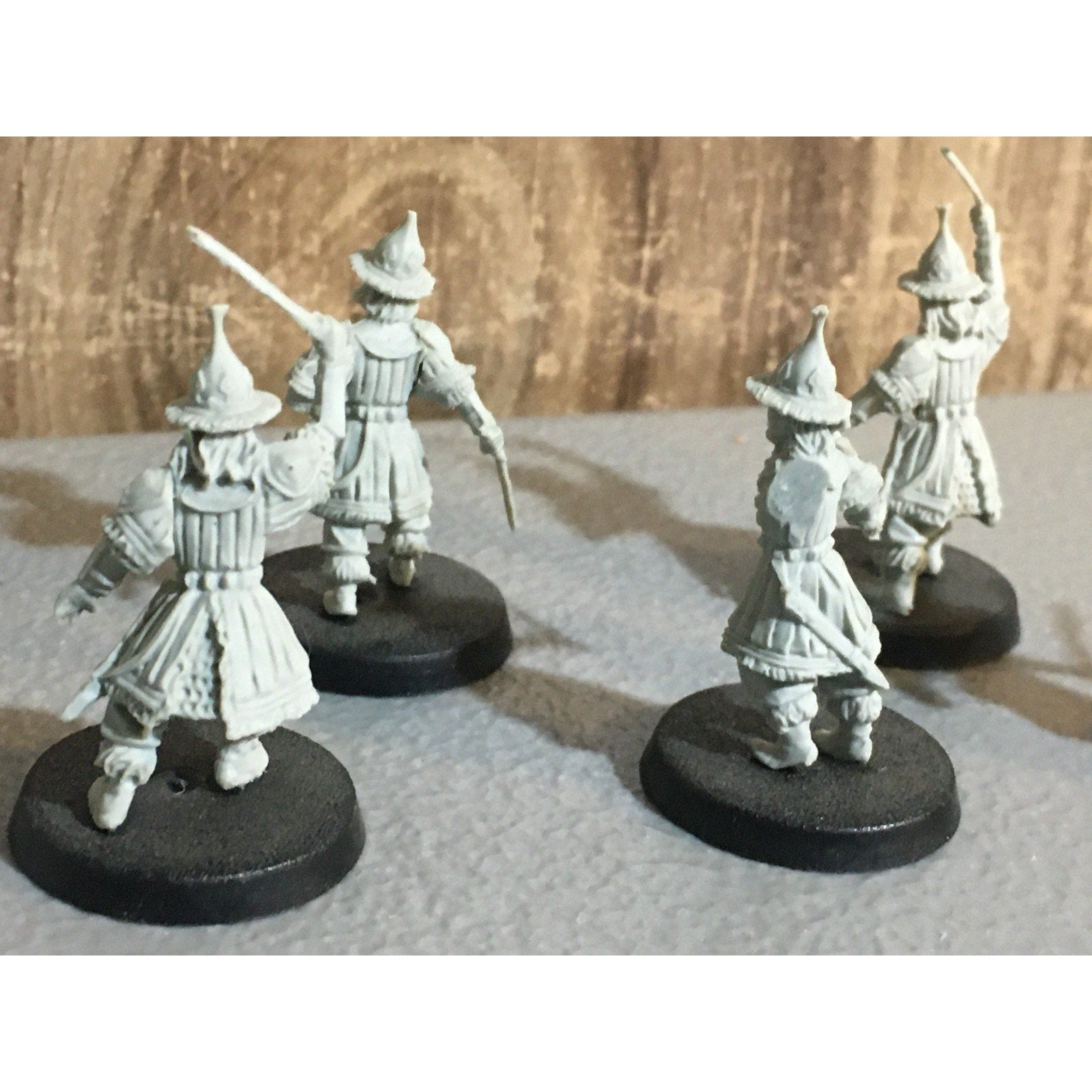 A30401 LOTR LORD RINGS GAMES WORKSHOP LAKE-TOWN GUARD 5 PK MISS 1 ARM FINECAST