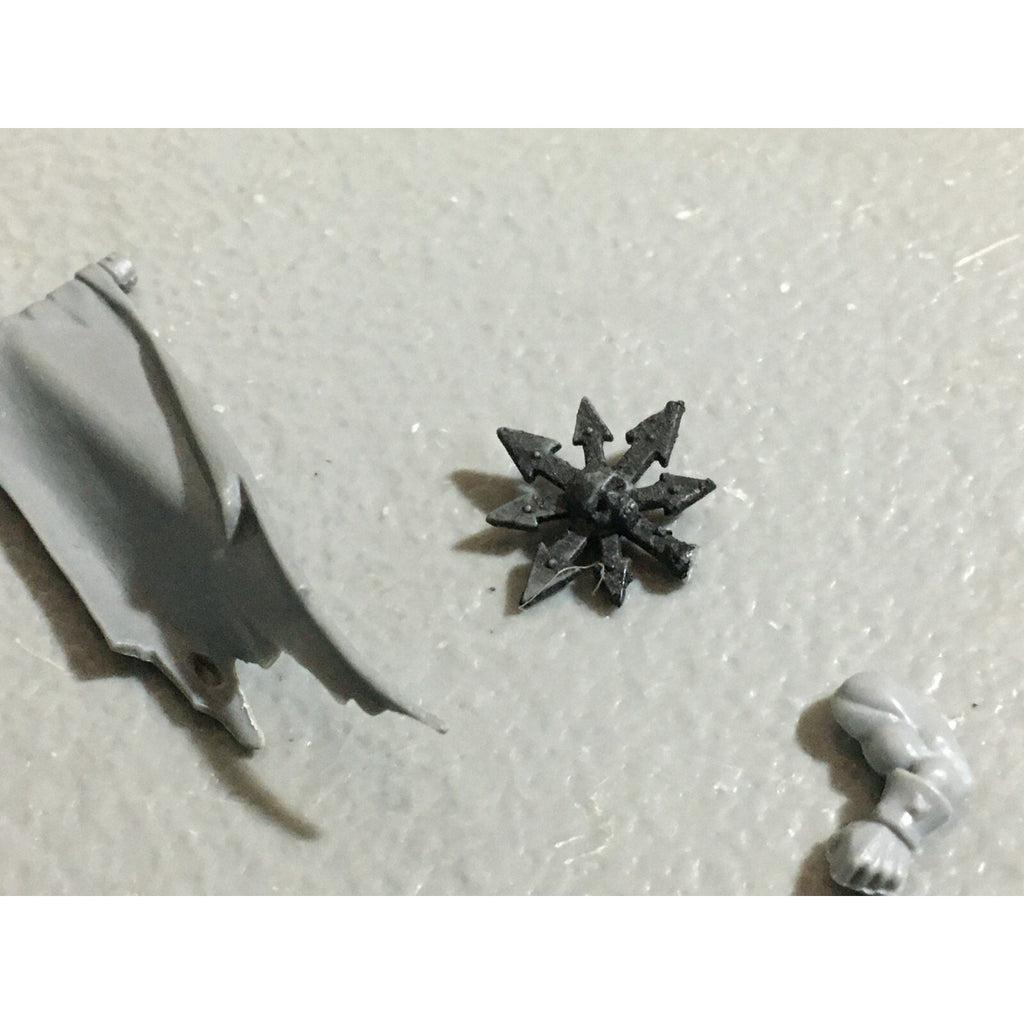 A22266 WARHAMMER FANTASY CHAOS MORTALS BITS LOT MIXED BANNERS ACCESSORIES GW