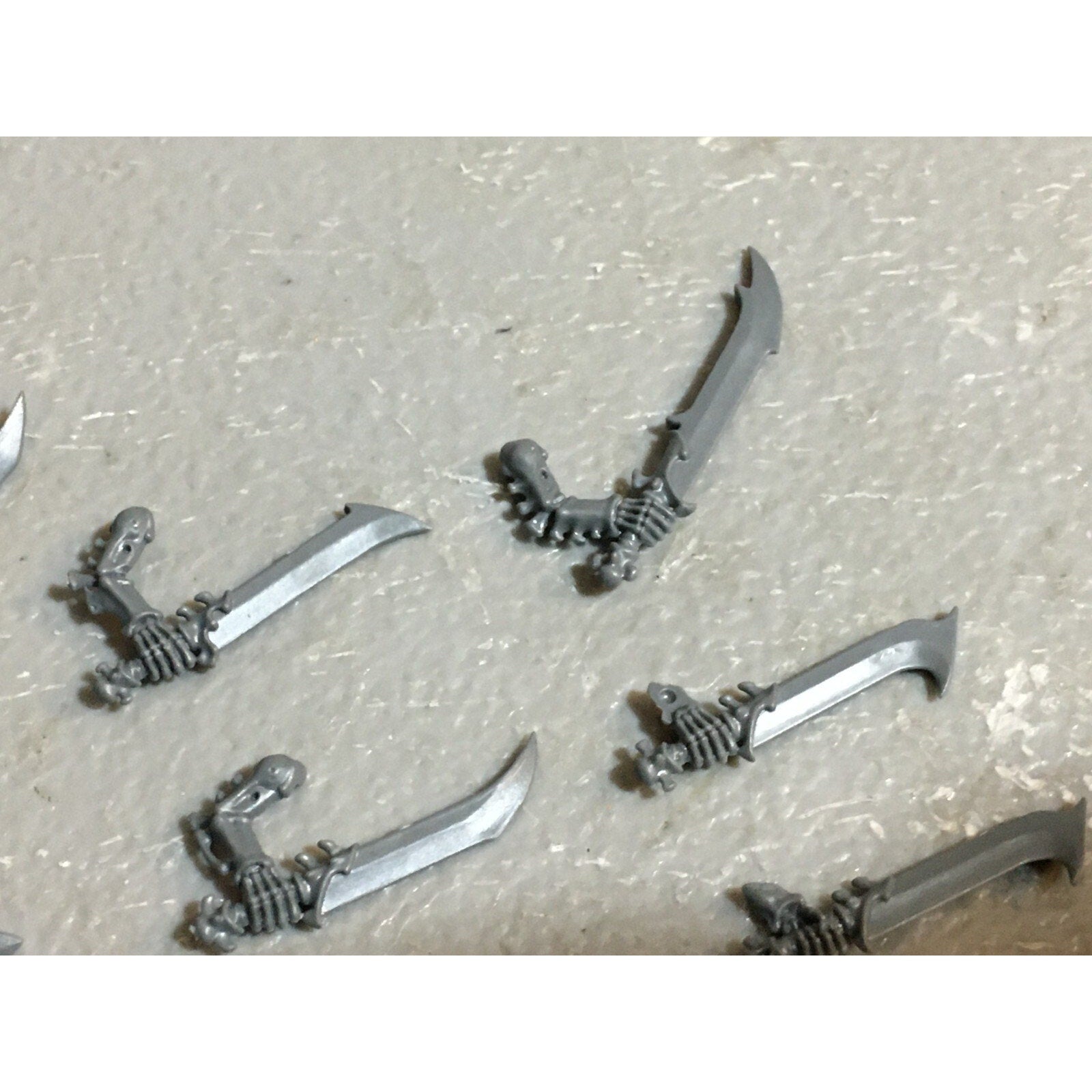 A23227 WARHAMMER FANTASY AOS TOMB KINGS OSSIARCH BITS LOT SPEARS SWORDS GW