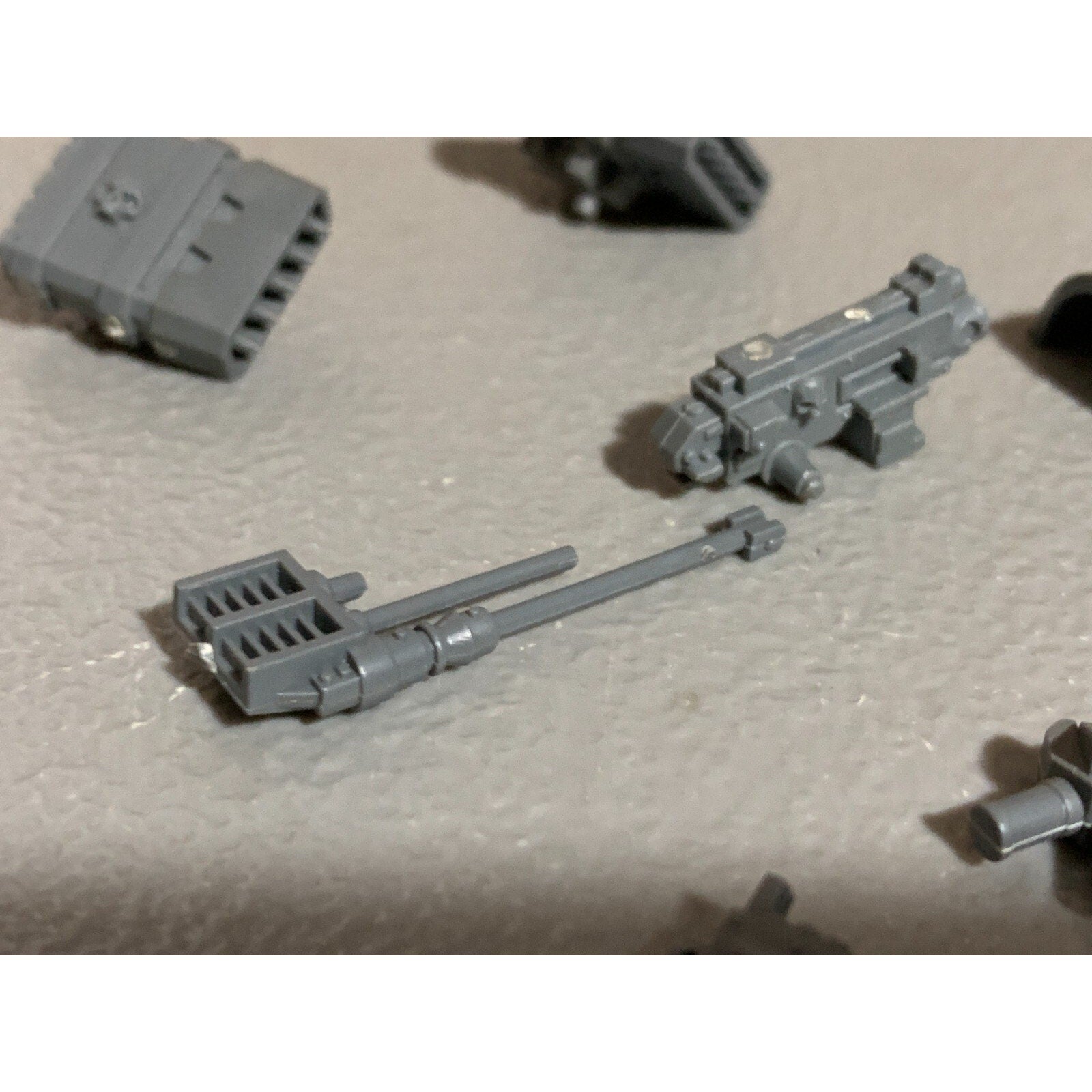 A17835 WARHAMMER 40K ASTRA IG GUARD TANKS BITS LOT GW GAMES WORKSHOP