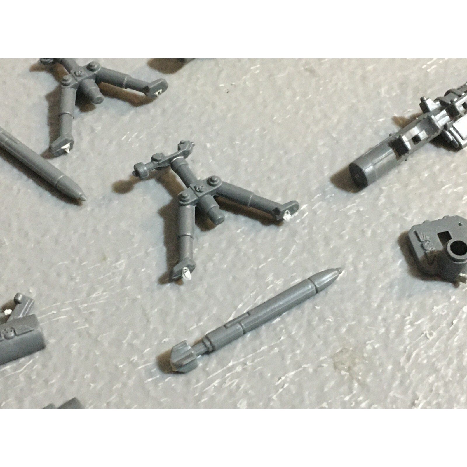 A17817 WARHAMMER 40K ASTRA IG GUARD HEAVY WEAPONS OPTS MISSILE MORTAR BITS LOT