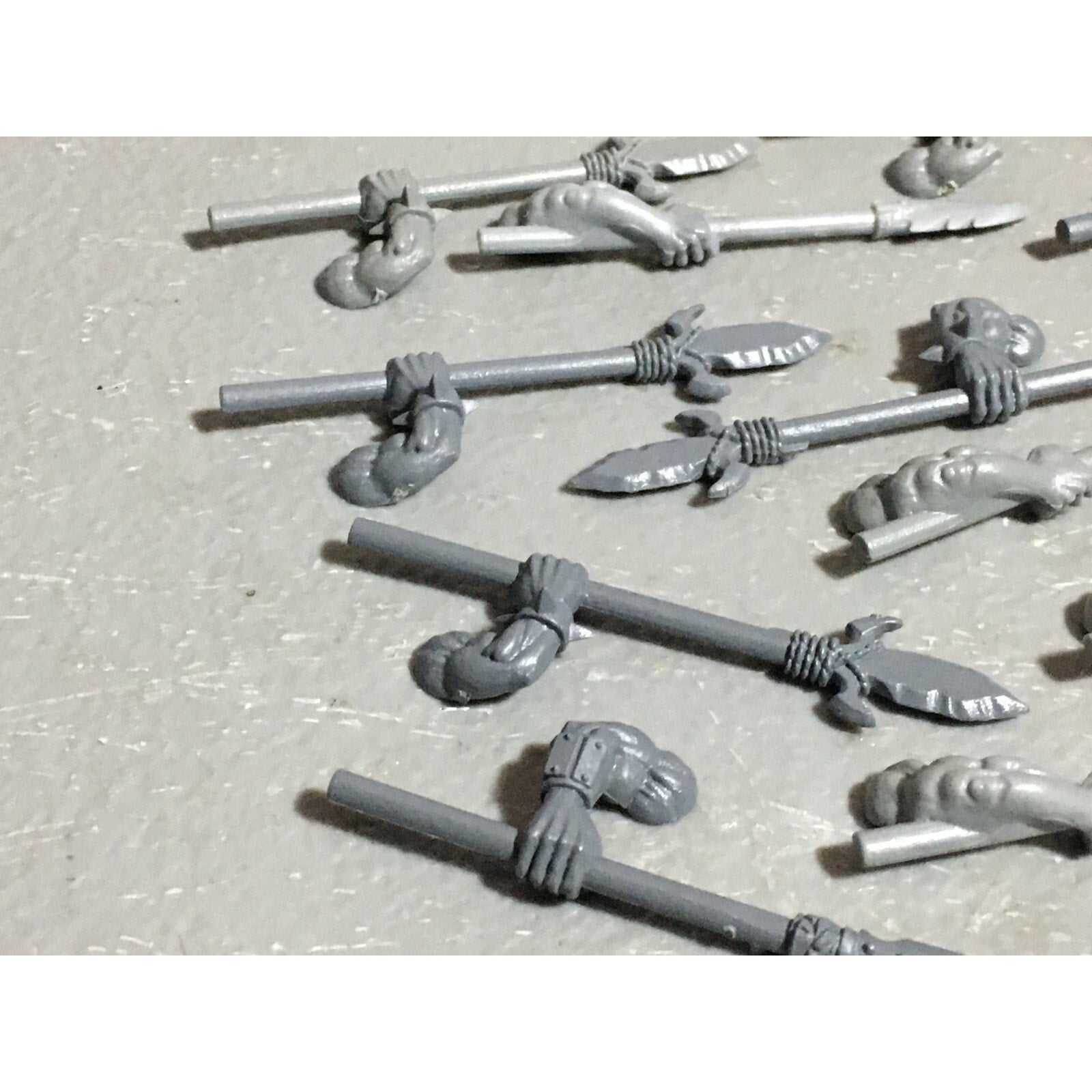 A22609 WARHAMMER FANTASY ORCS & GOBLINS BITS LOT ORC BOYZ SPEARS GAMES WORKSHOP
