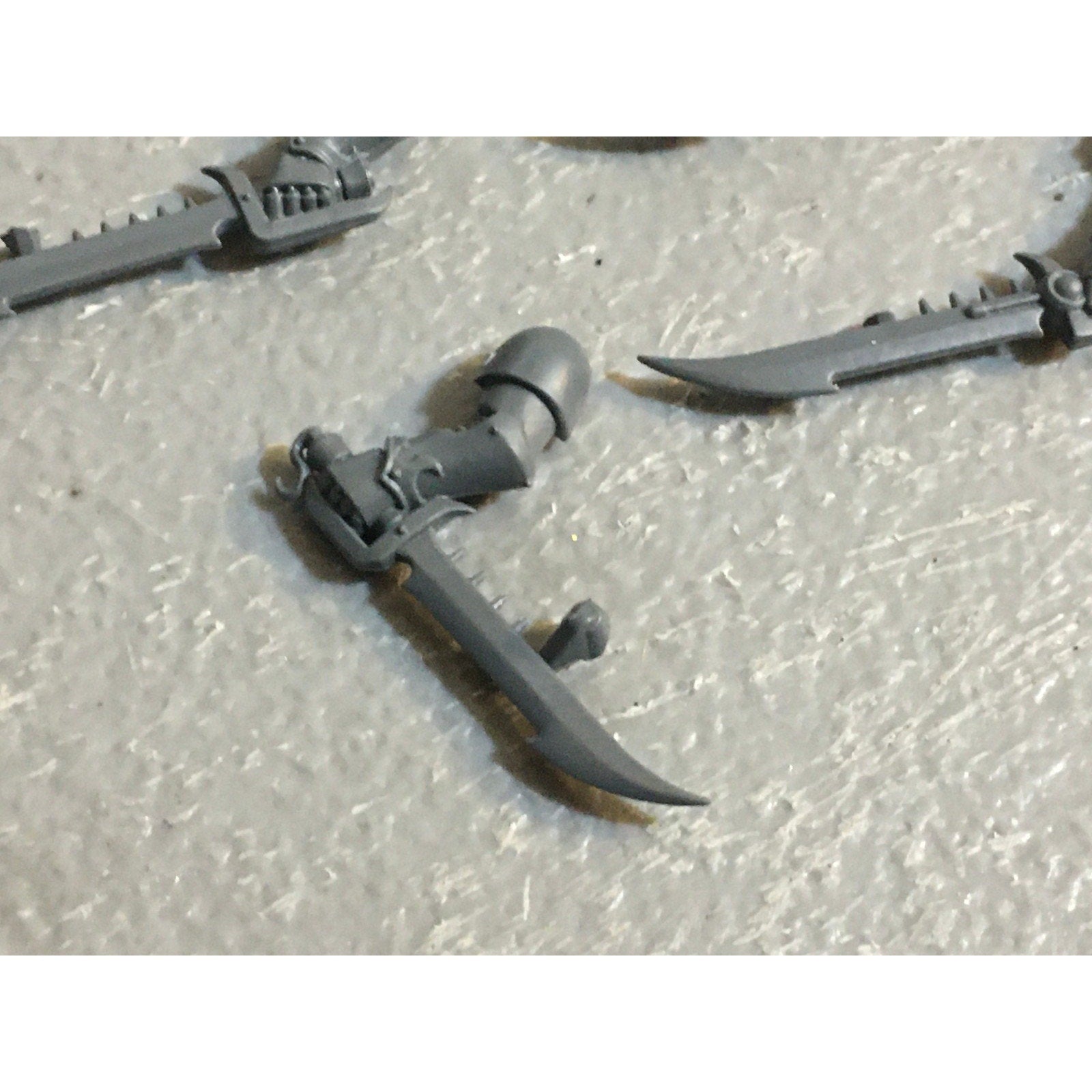 A31463 WARHAMMER 40K CHAOS EMPERORS CHILDREN BITS LOT BLADES SWORD GW