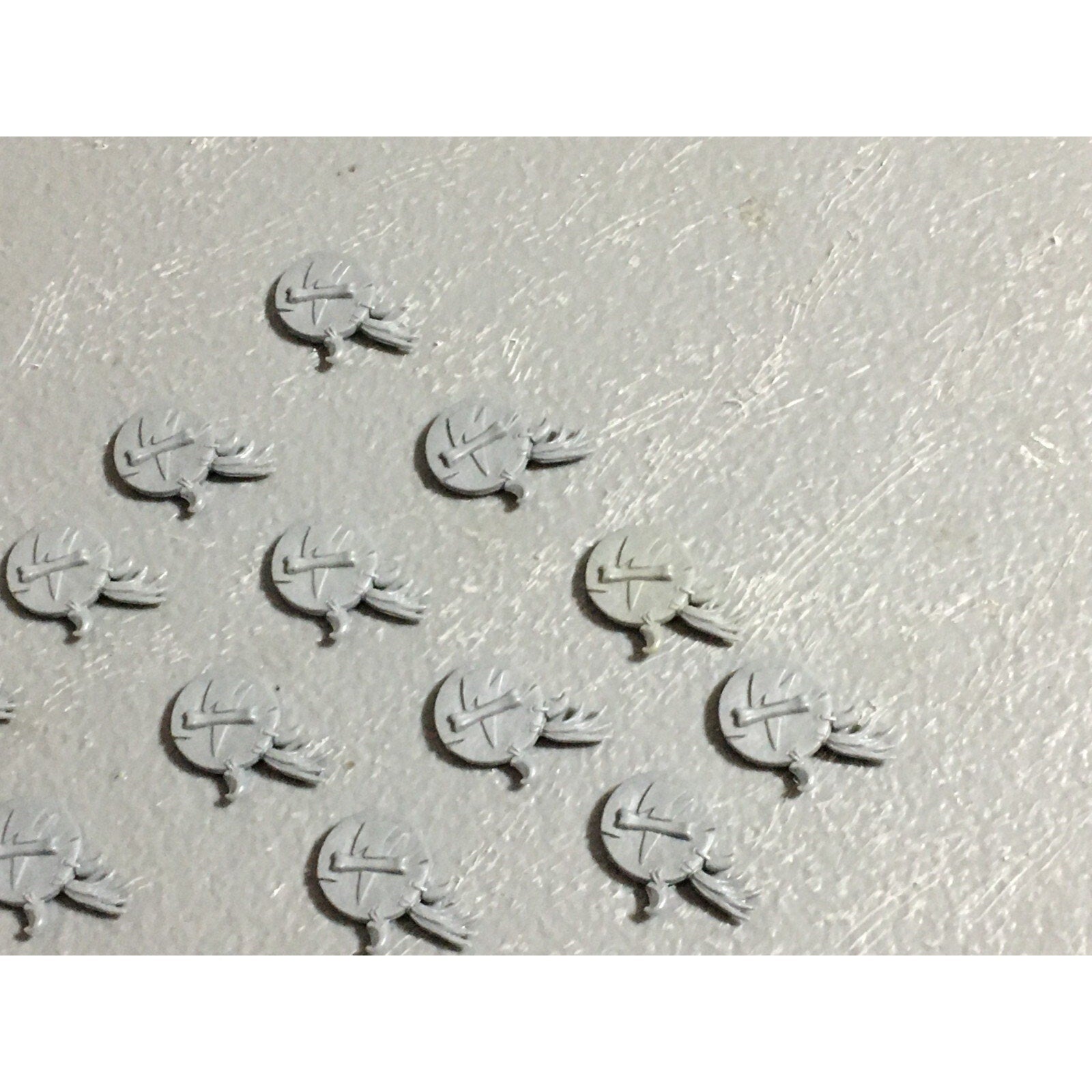 A22624 WARHAMMER FANTASY ORCS & GOBLINS BITS LOT GOBLIN SHIELD GAMES WORKSHOP GW