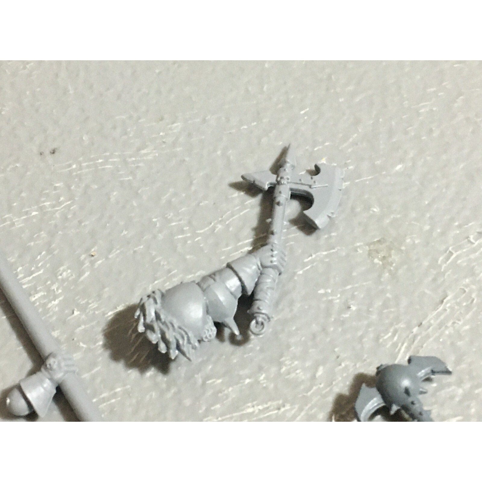 A22718 WARHAMMER FANTASY CHAOS MORTALS WARRIORS BITS LOT HANDS GW