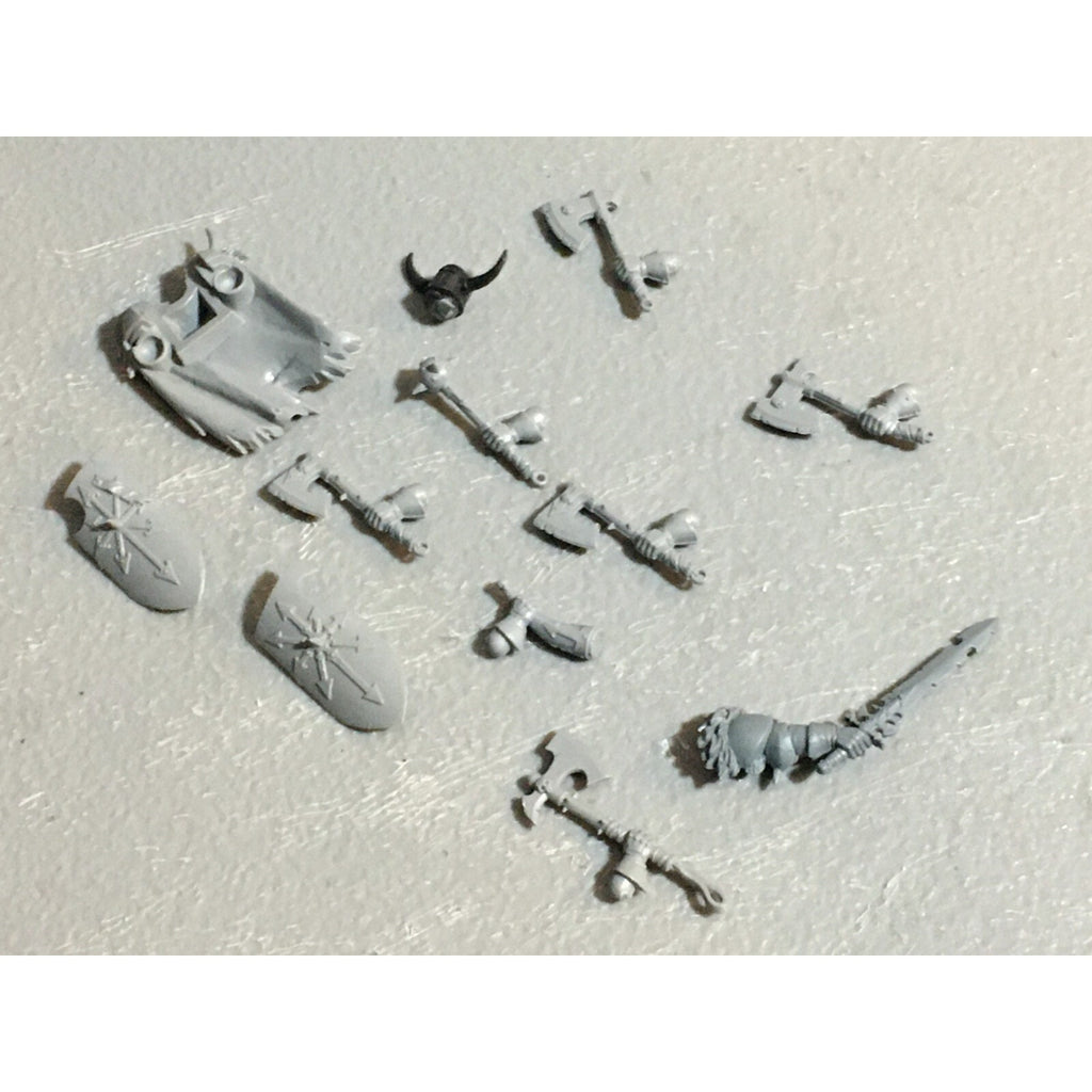 A23070 WARHAMMER FANTASY CHAOS MORTALS BITS LOT WARRIORS MIXED GW GAMES WORKSHOP