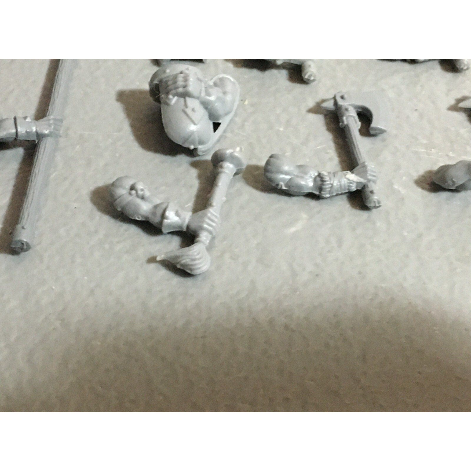 A22178 WARHAMMER FANTASY CHAOS MORTALS BITS LOT MIXED MARAUDER COMMAND & ARMS GW