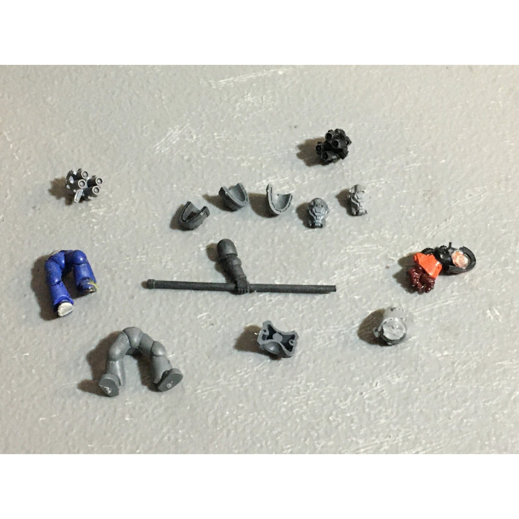 A22973 WARHAMMER 40K SPACE MARINES BITS LOT MIXED GAMES WORKSHOP GW