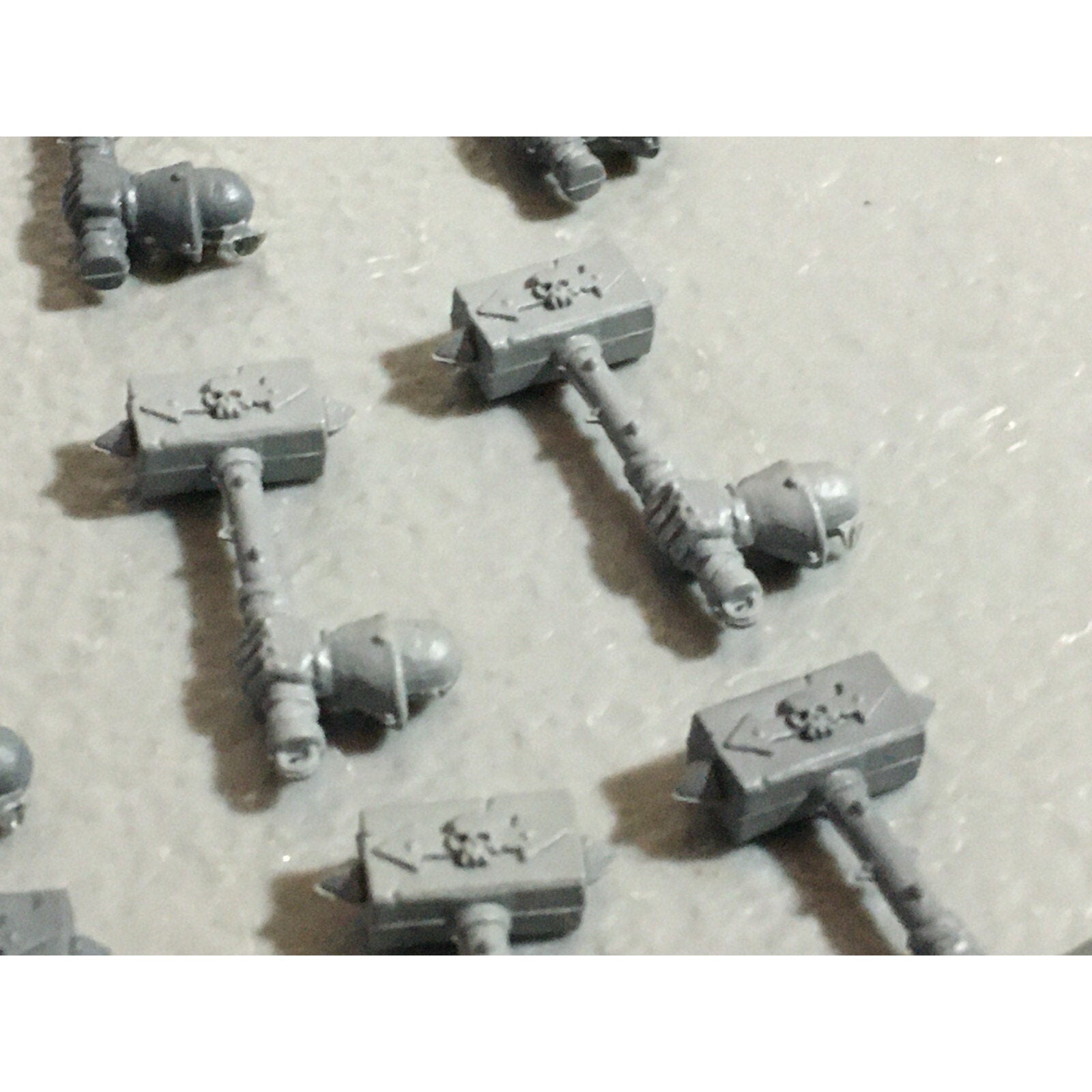 A22215 WARHAMMER FANTASY CHAOS MORTALS BITS LOT HAMMER HANDS GAMES WORKSHOP