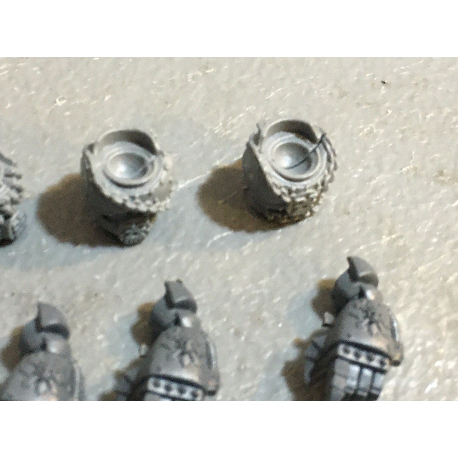 A33590 WARHAMMER 40K CHAOS SPACE MARINES CSM BITS LOT POWERFIST CHEST SWORD GW