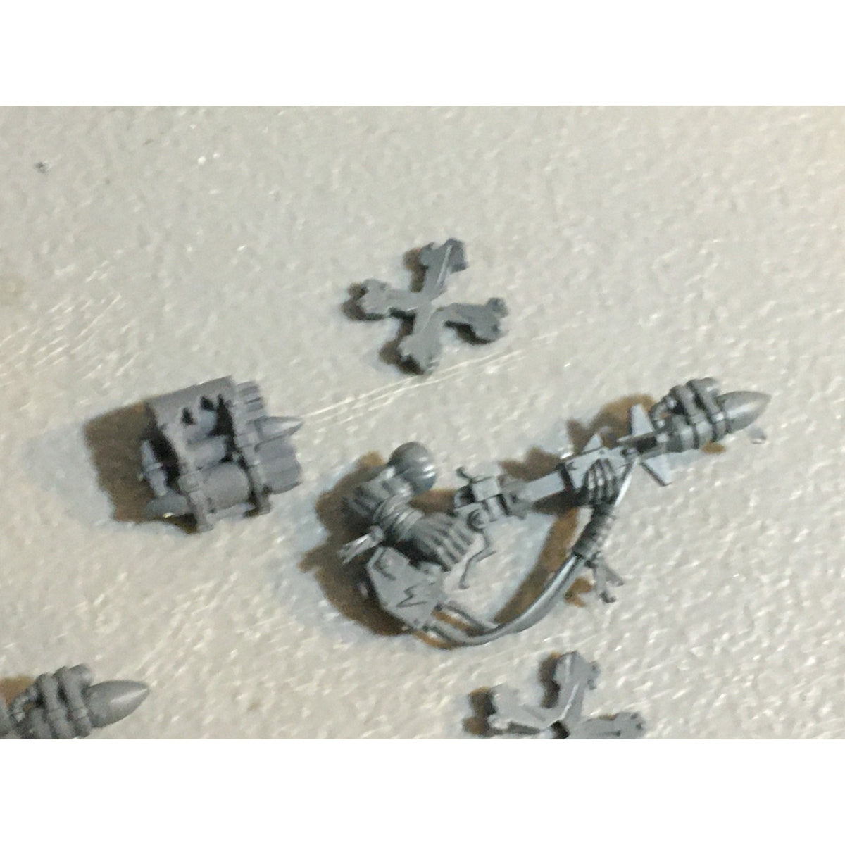 A33003 WARHAMMER 40K SPACE ORKS BITS LOT LOOTAS ROKKITS GW GAMES WORKS ...