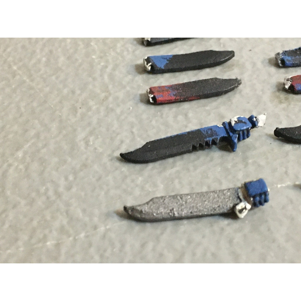 A33848 WARHAMMER 40K SPACE MARINES BITS LOT ALL METAL SCOUT KNIFE KNIVES GW