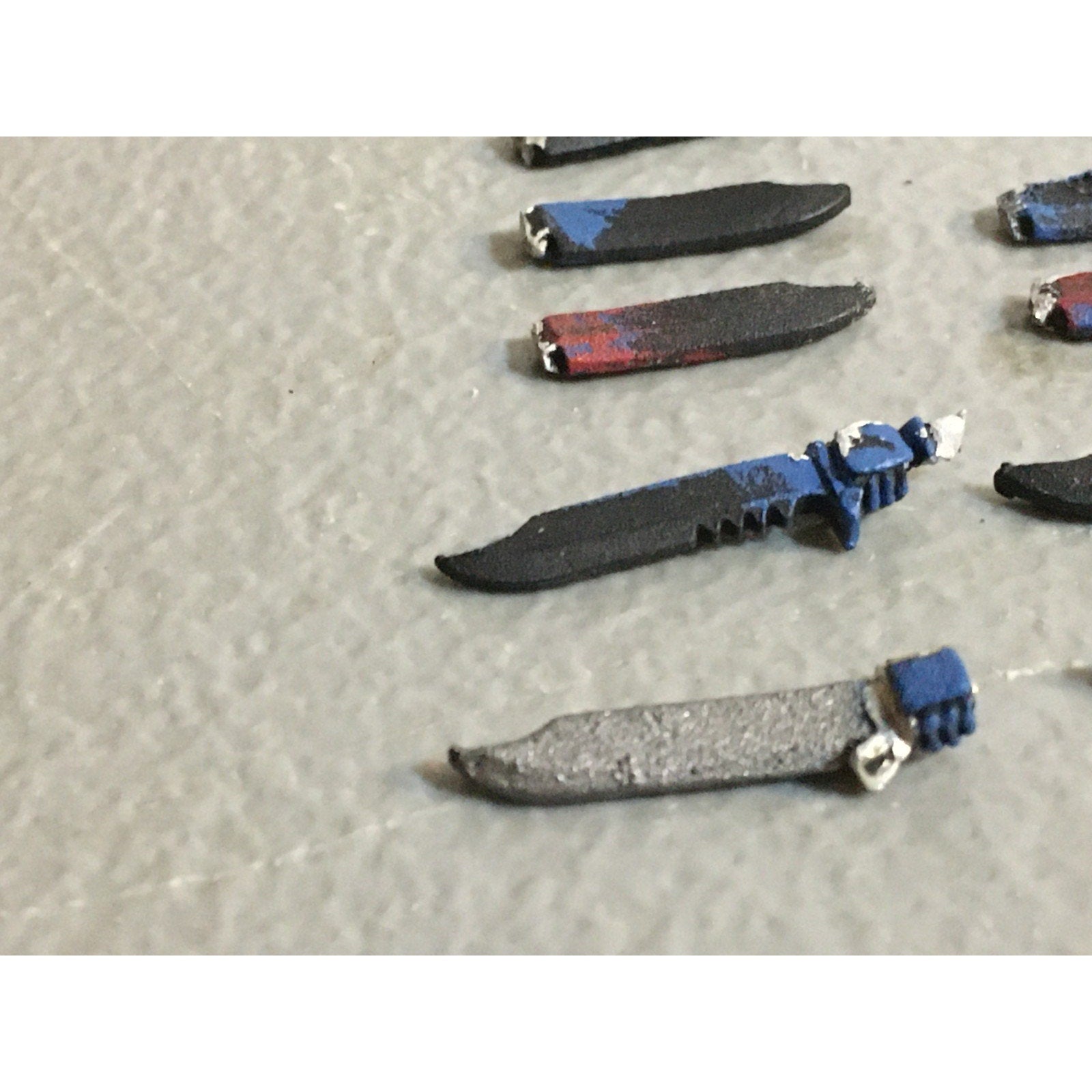 A33848 WARHAMMER 40K SPACE MARINES BITS LOT ALL METAL SCOUT KNIFE KNIVES GW