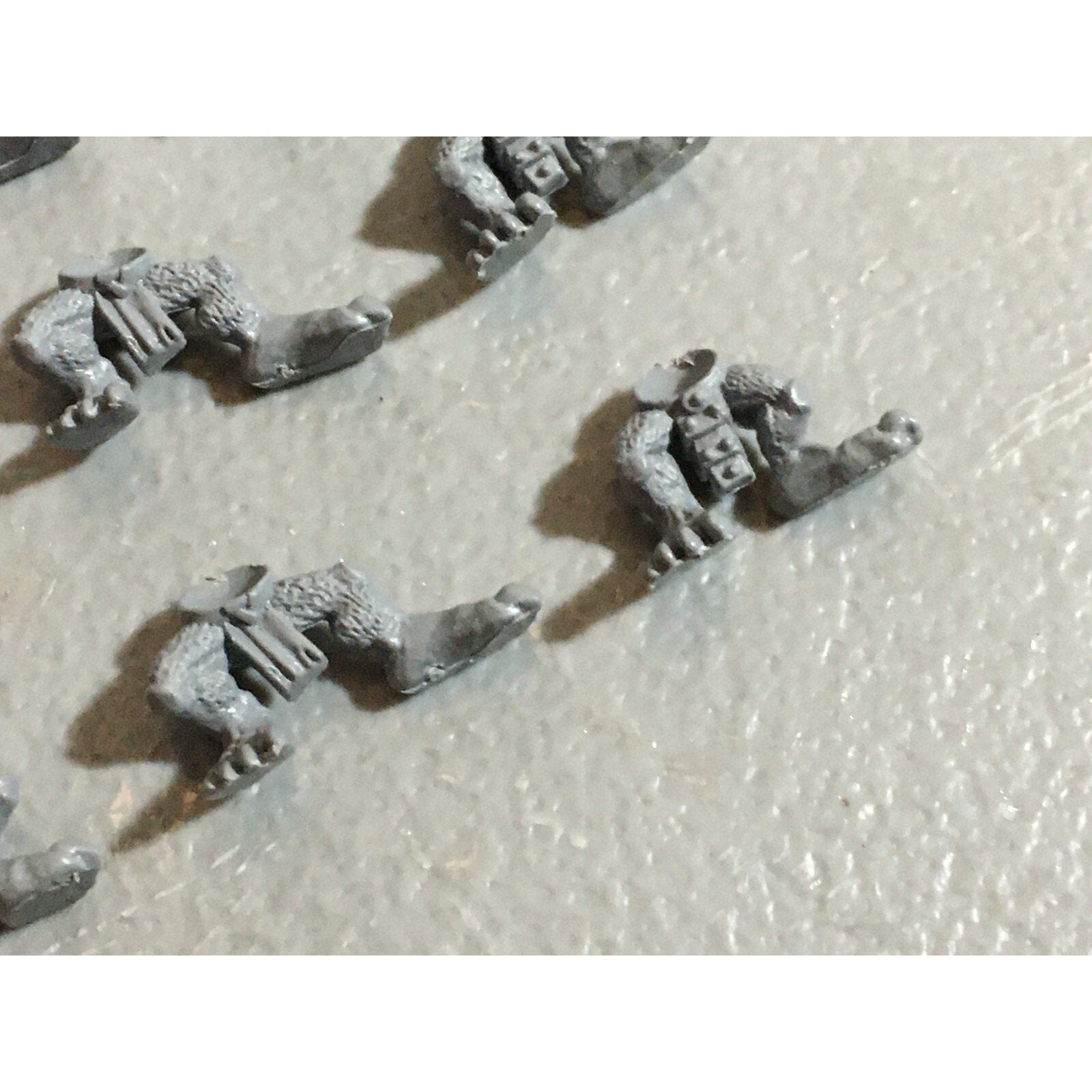 A22301 WARHAMMER FANTASY SKAVEN BITS LOT CLANRAT LEGS GAMES WORKSHOP GW