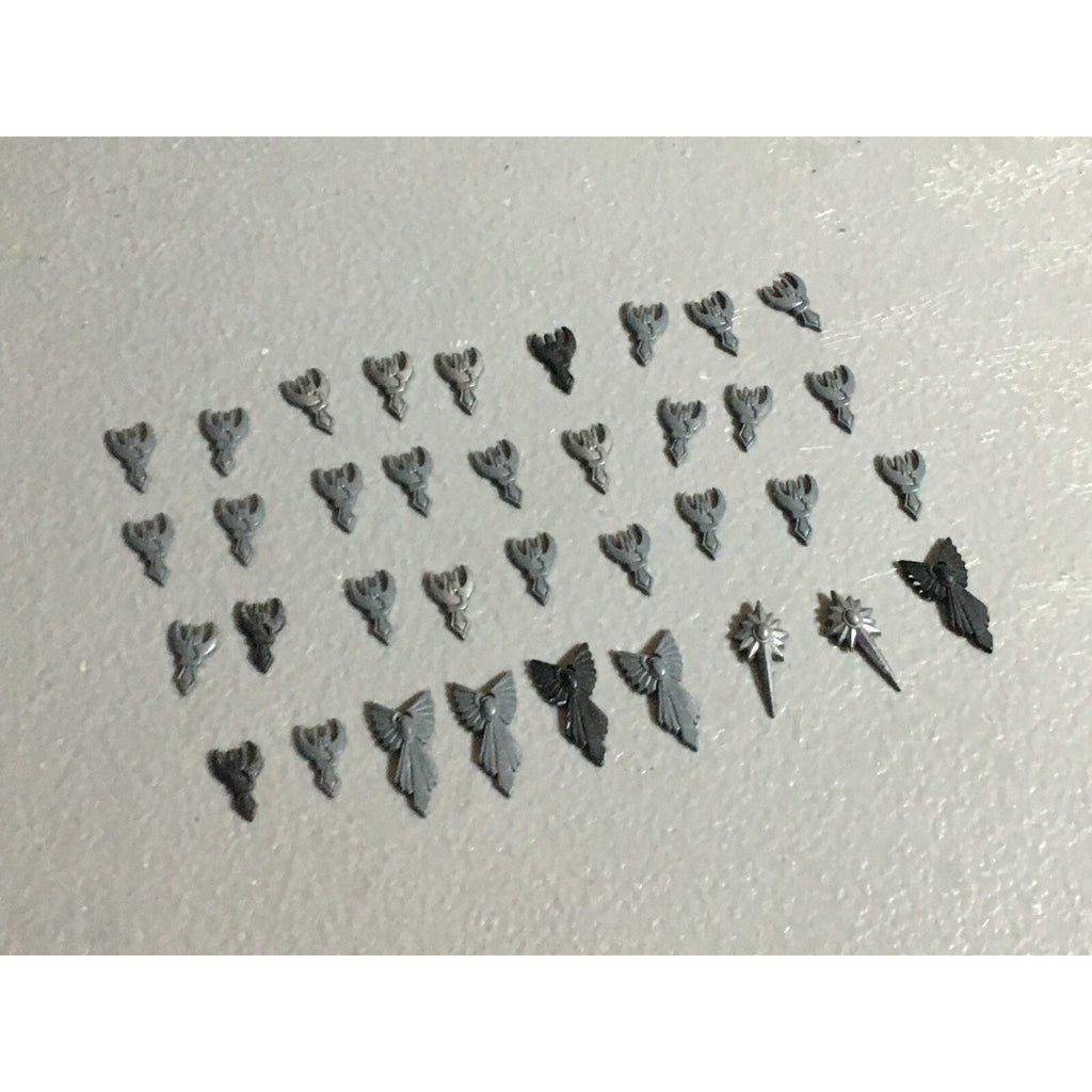 A22057 WARHAMMER FANTASY HIGH ELVES BITS LOT SHIELD ICONS GW GAMES WORKSHOP