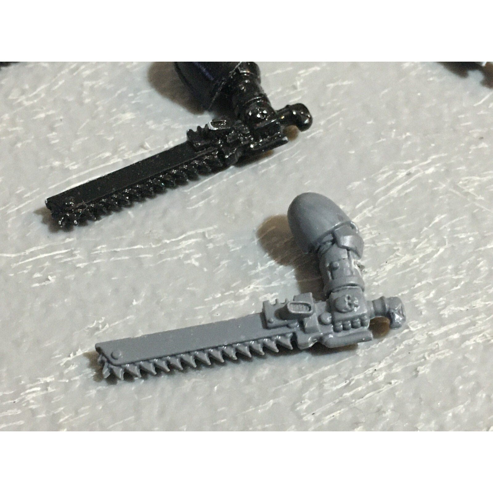 A22971 WARHAMMER 40K SPACE MARINES BITS LOT CHAINSWORD POWER FIST GAMES WORKSHOP
