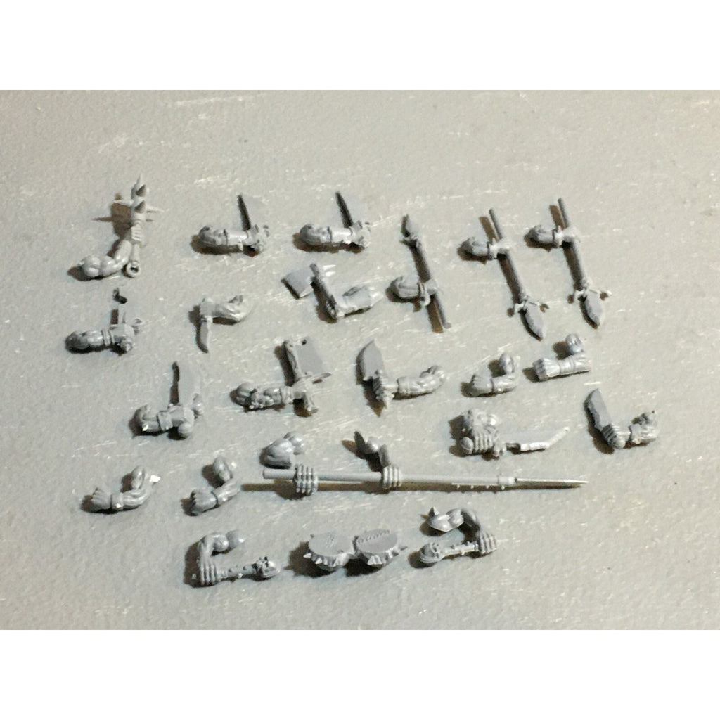 A23392 WARHAMMER FANTASY ORCS & GOBLINS BITS LOT BOYZ ARMS GAMES WORKSHOP GW