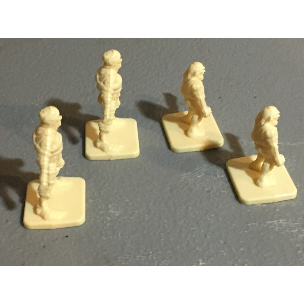 A6547 HEROQUEST SYSTEM MONSTERS MUMMY & ZOMBIE MILTON BRADLEY 1990